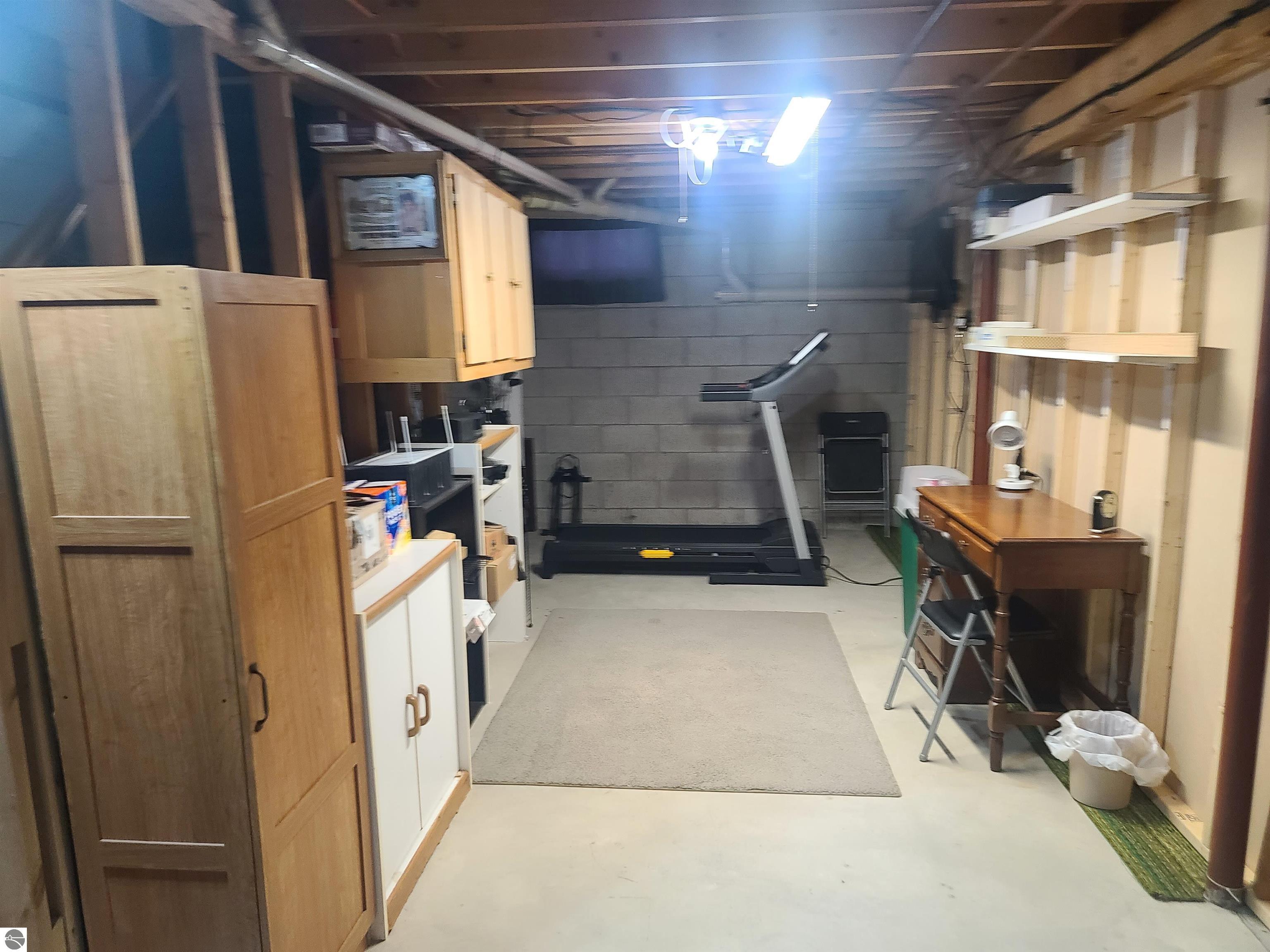 2327 NE Tamara Road