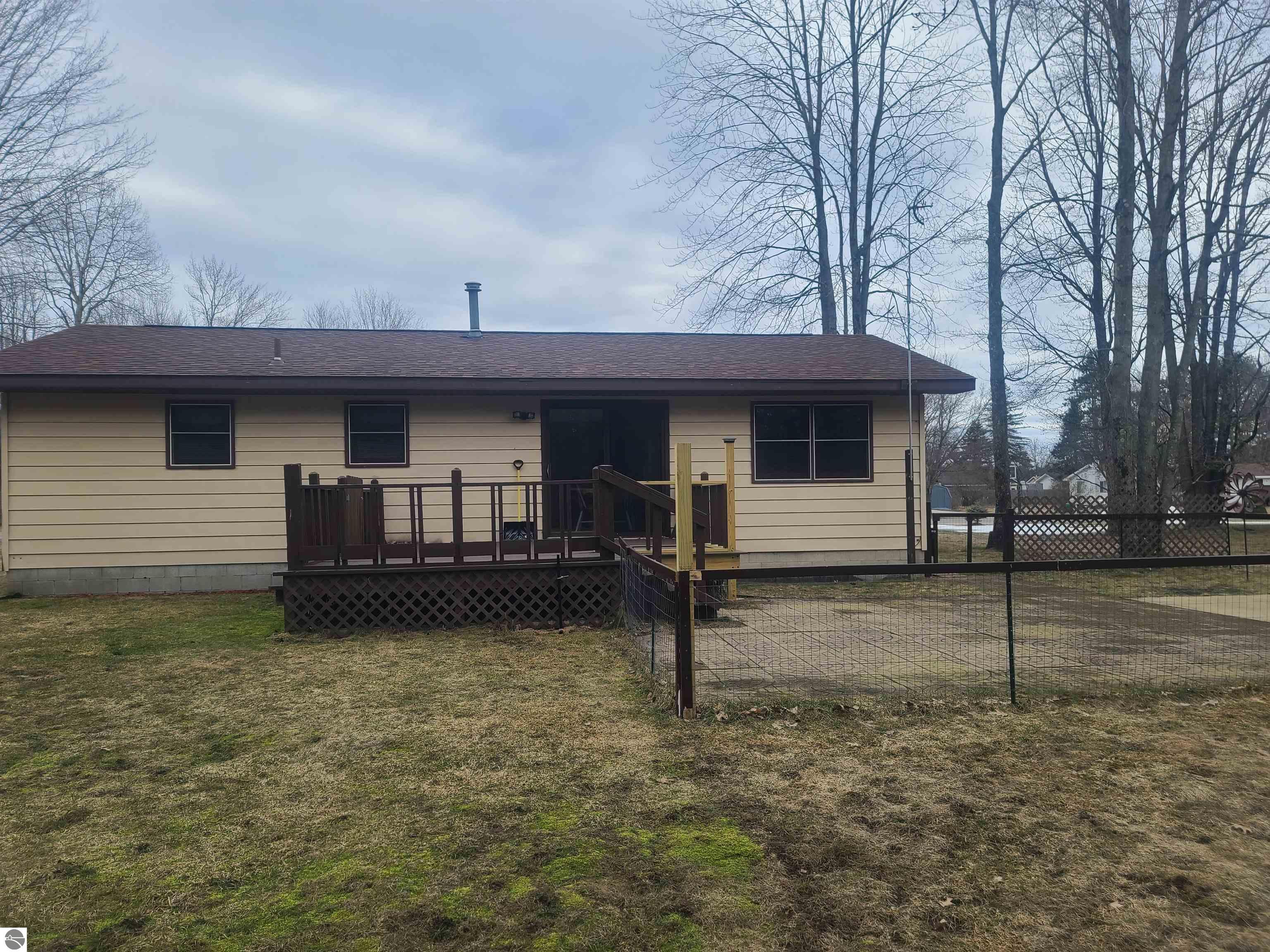 2327 NE Tamara Road