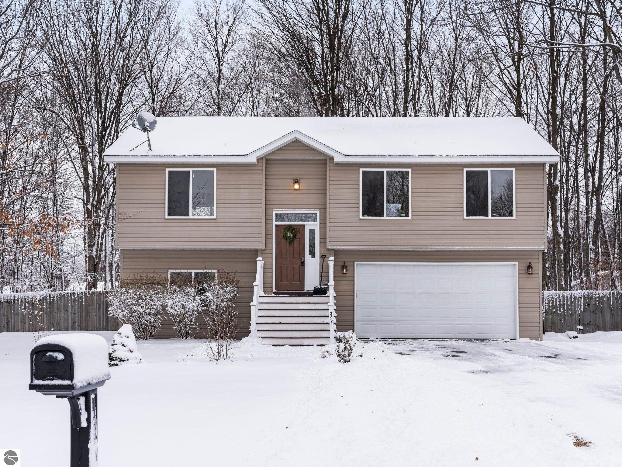 2334 Grouse Drive