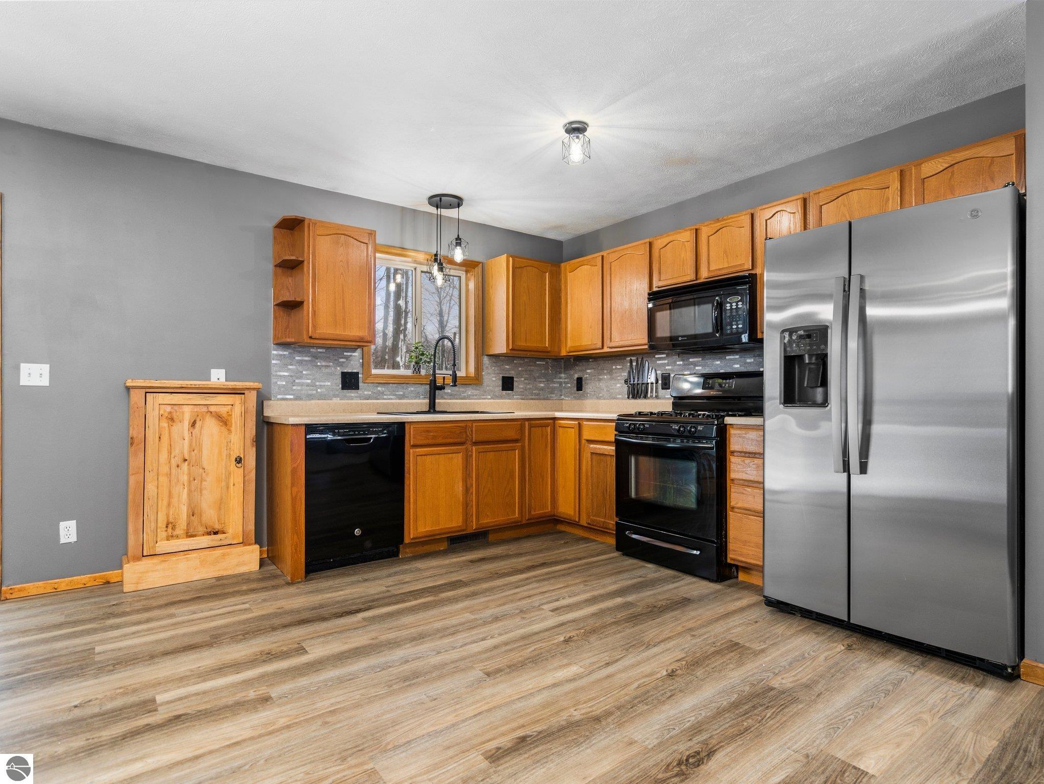 2334 Grouse Drive