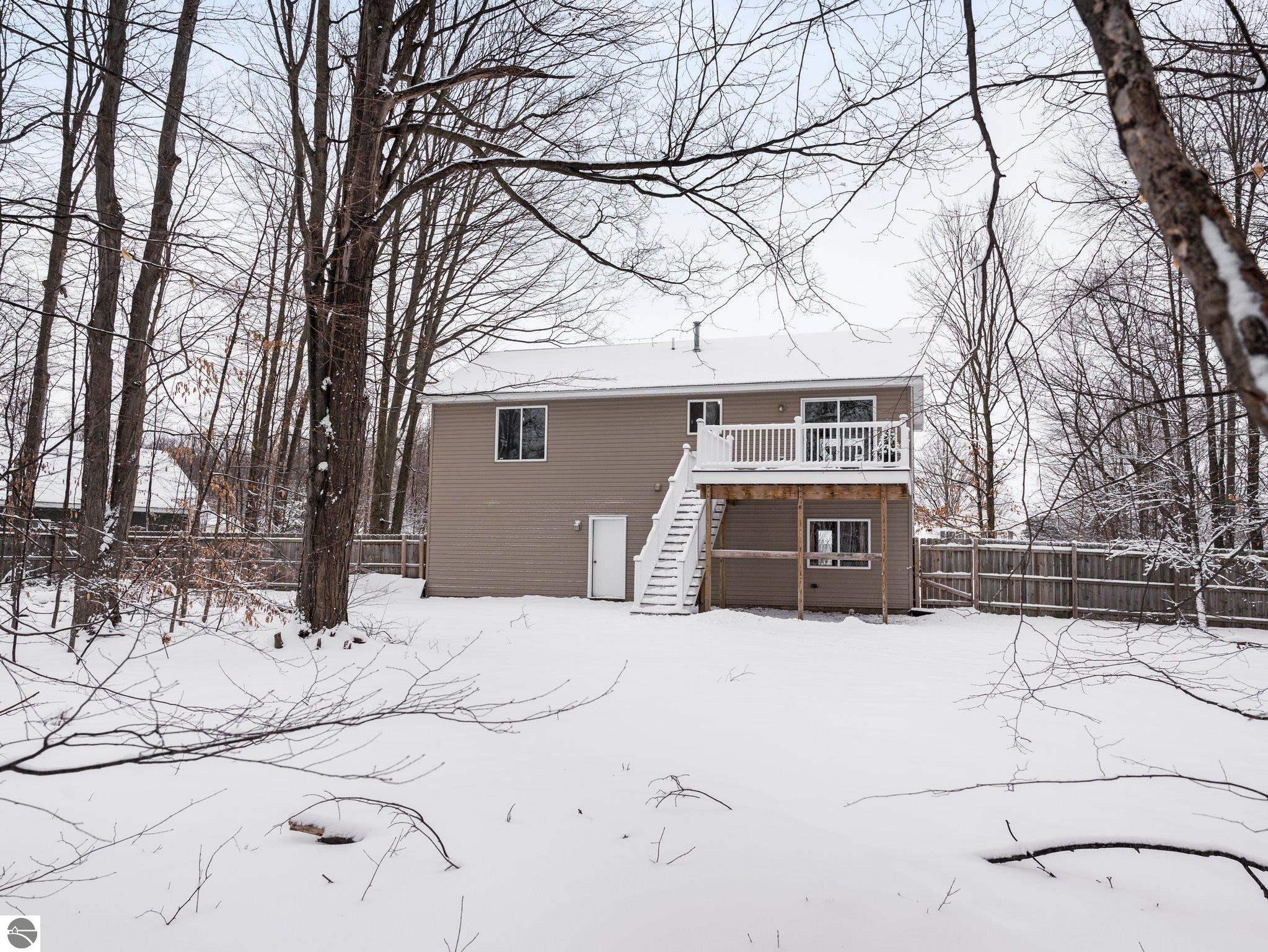 2334 Grouse Drive