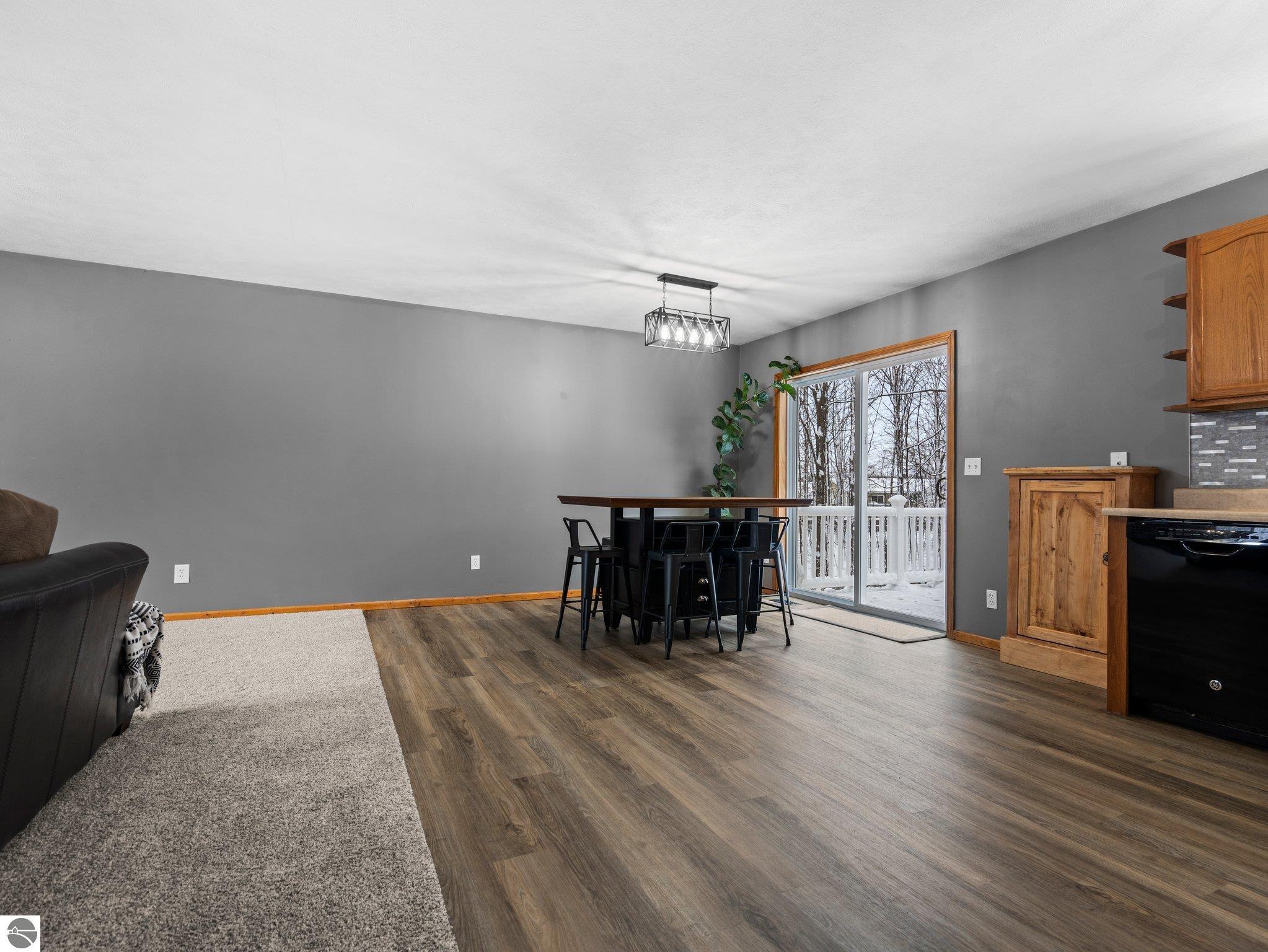 2334 Grouse Drive