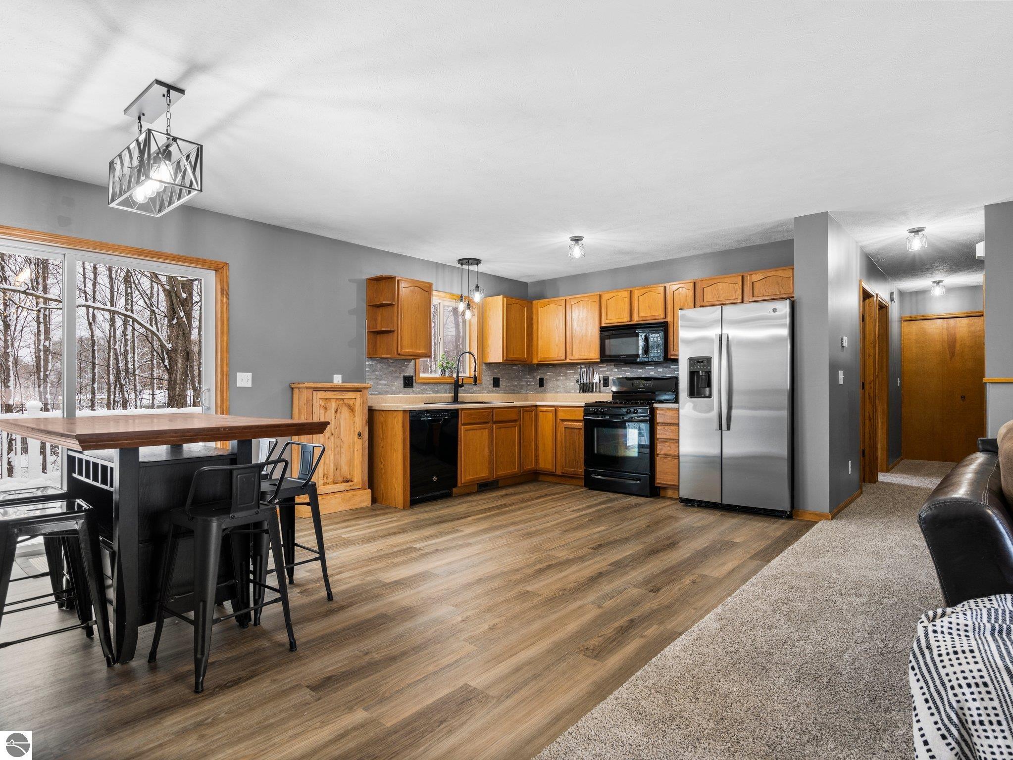 2334 Grouse Drive
