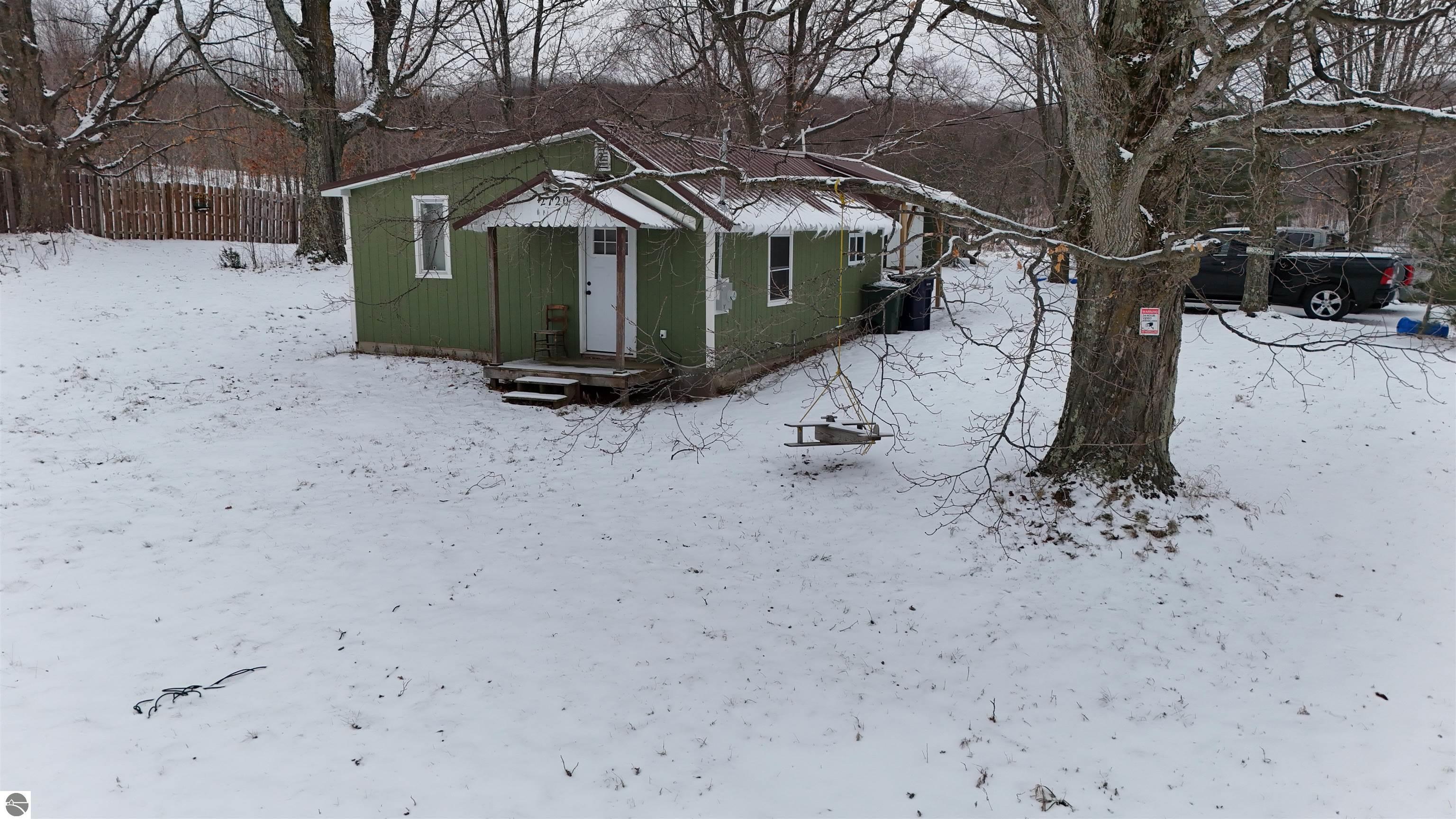 2720 Valley Road