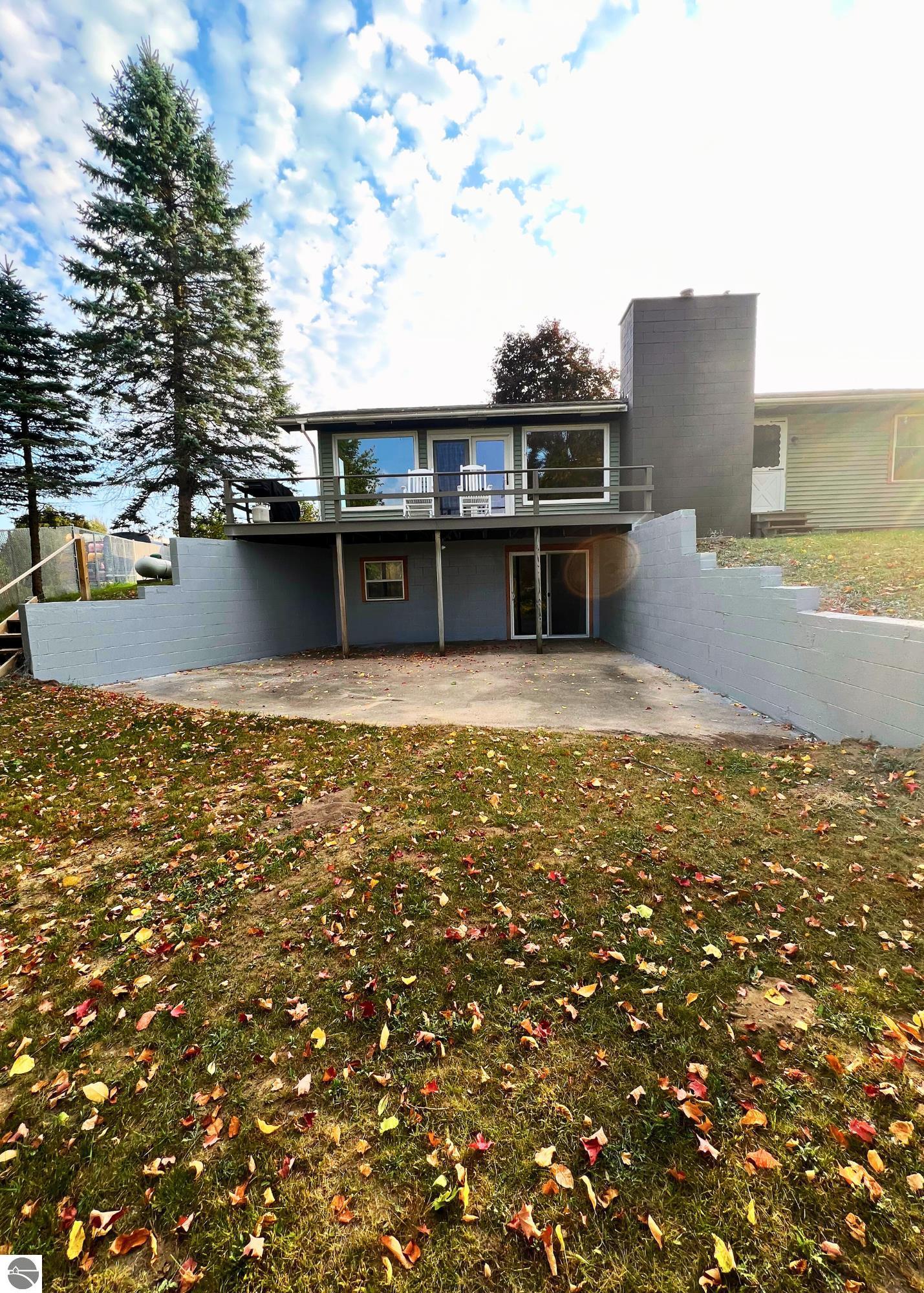 6092 Riverview Road