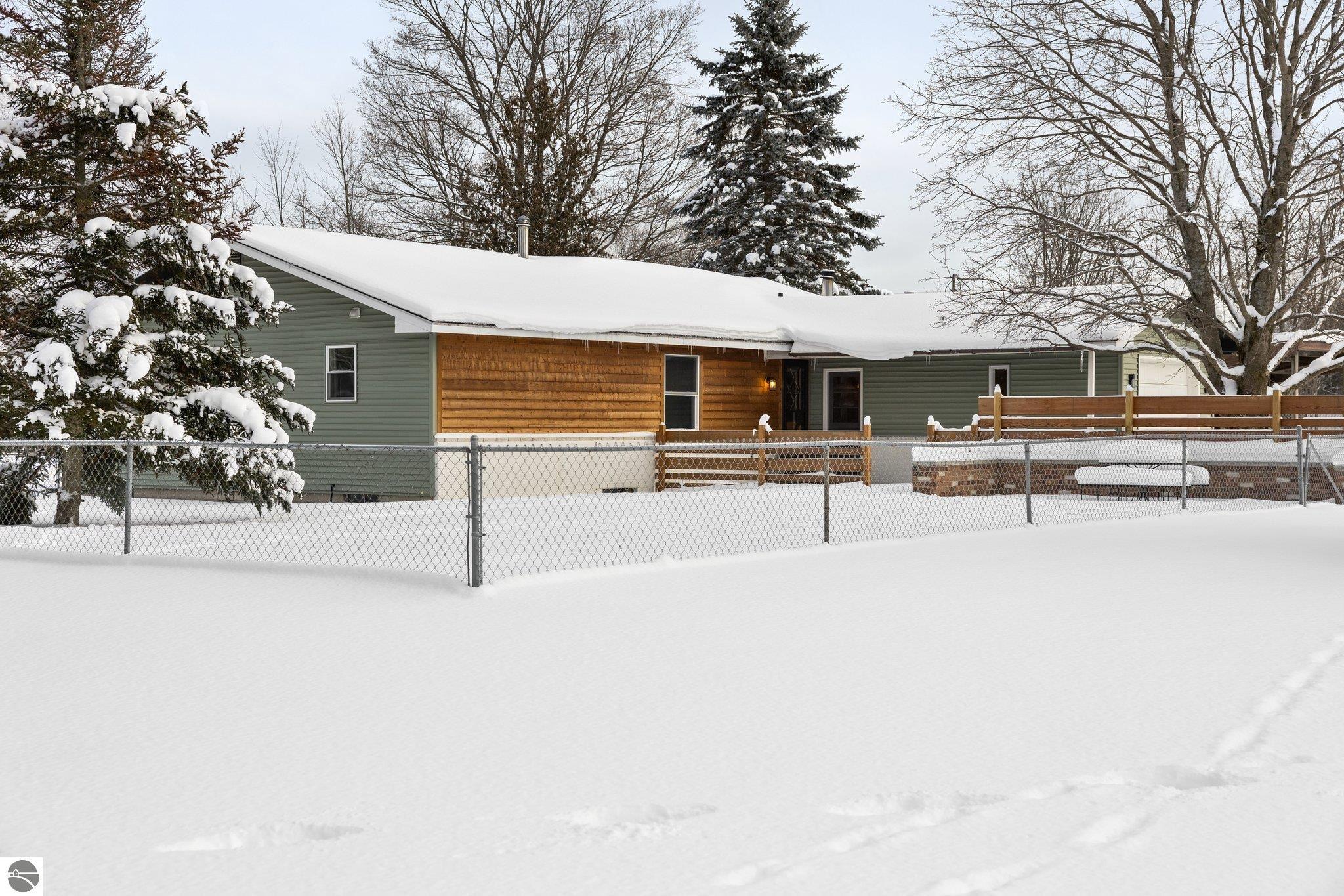 6092 Riverview Road