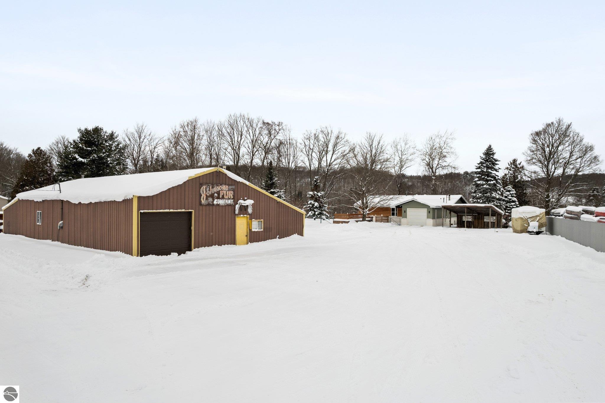 6092 Riverview Road