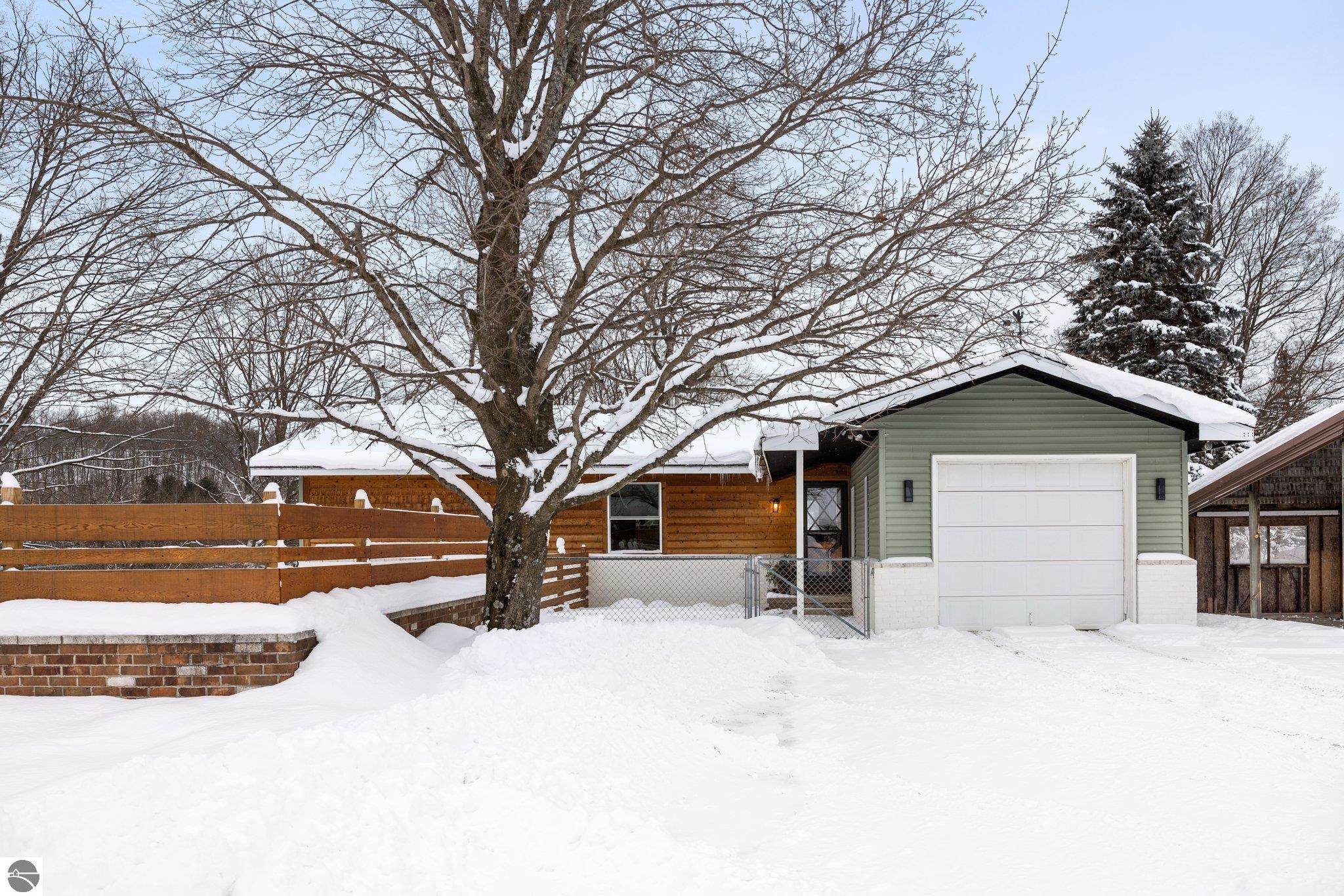 6092 Riverview Road