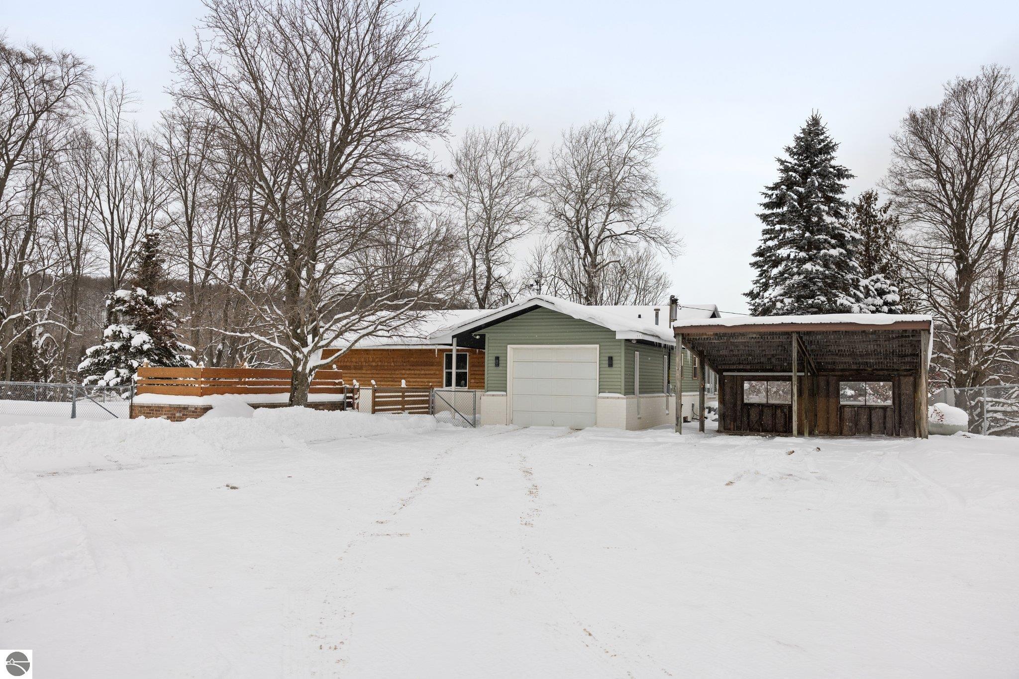 6092 Riverview Road