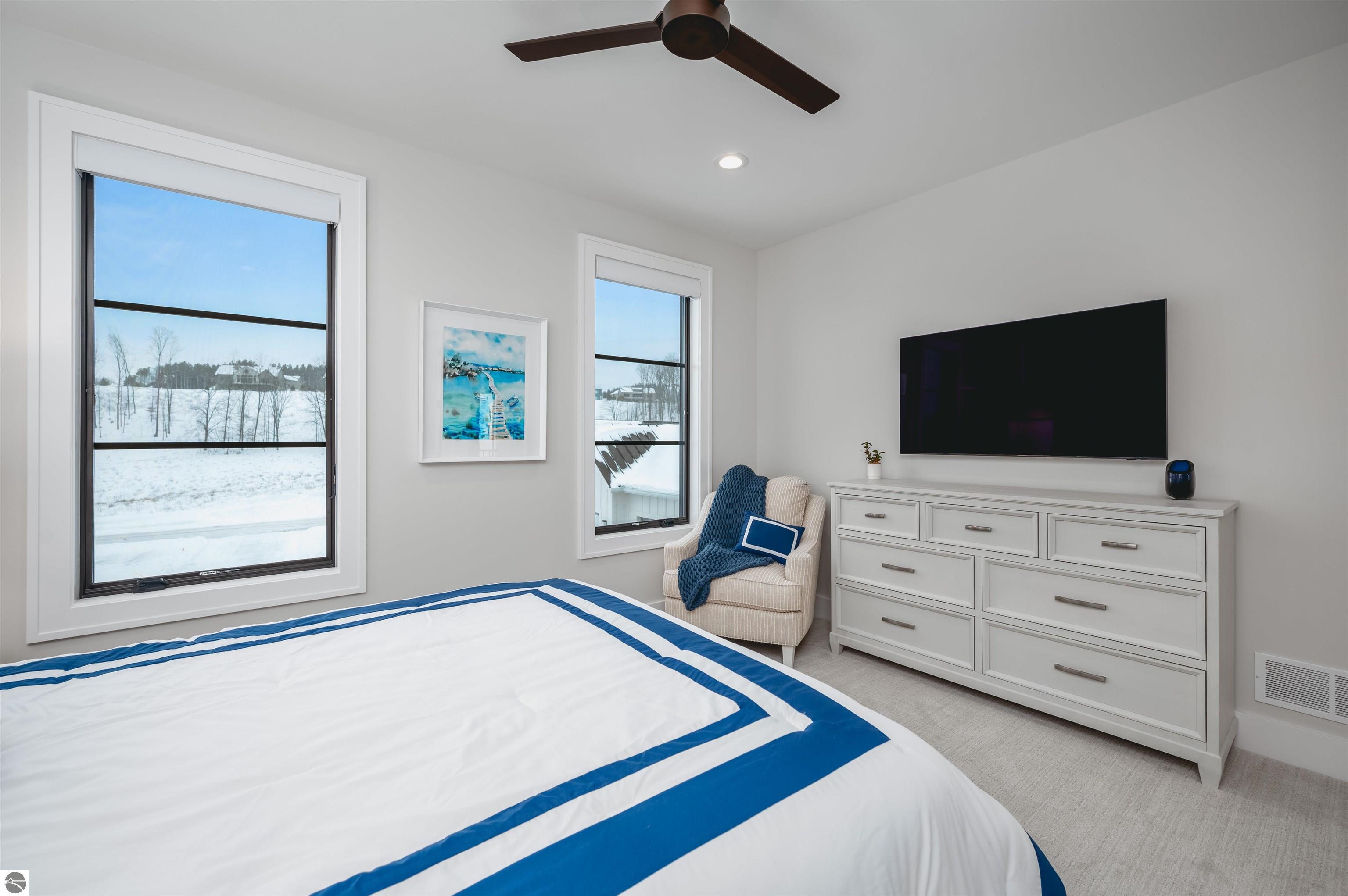 15714 Waters Edge