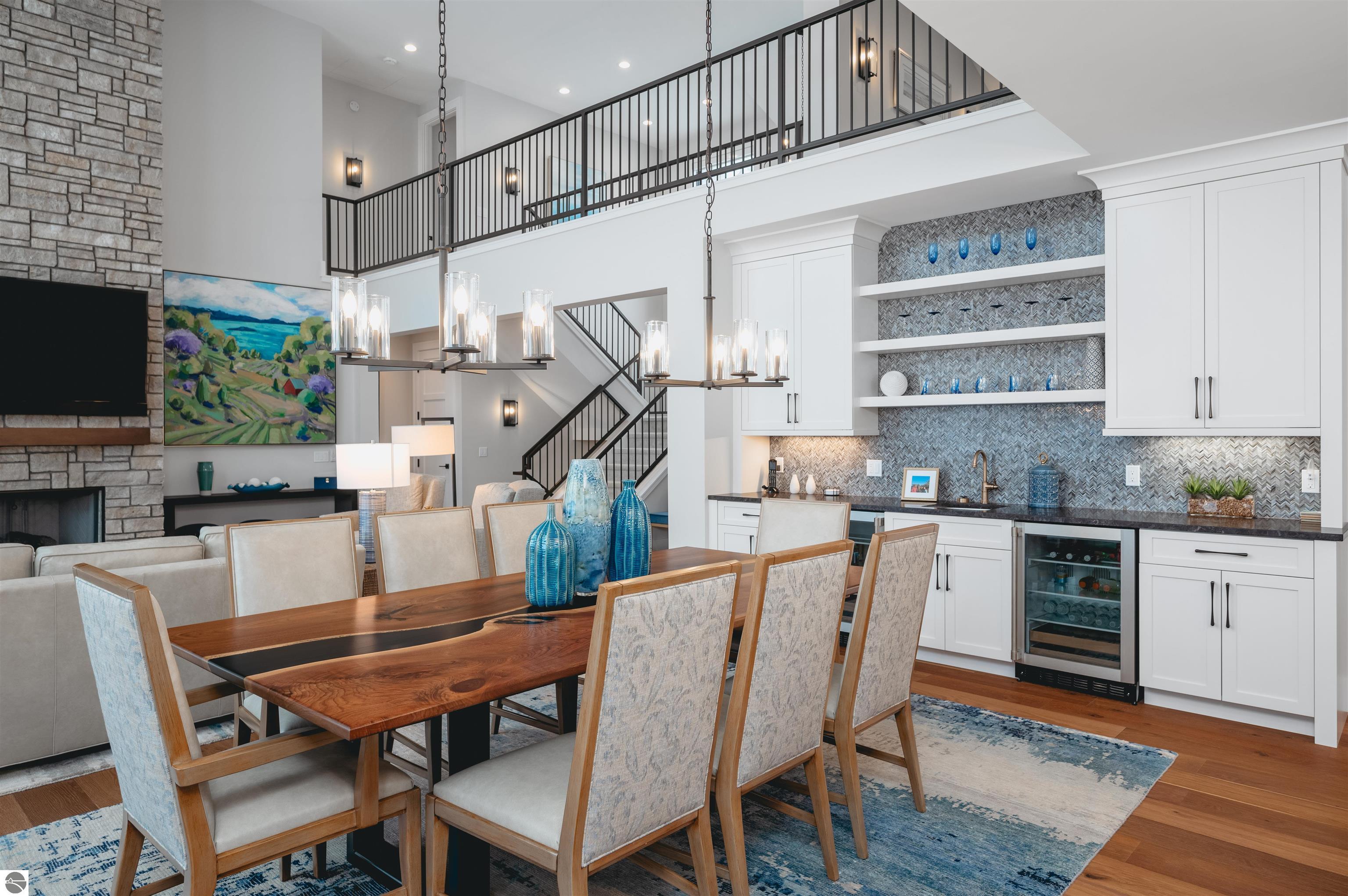 15714 Waters Edge