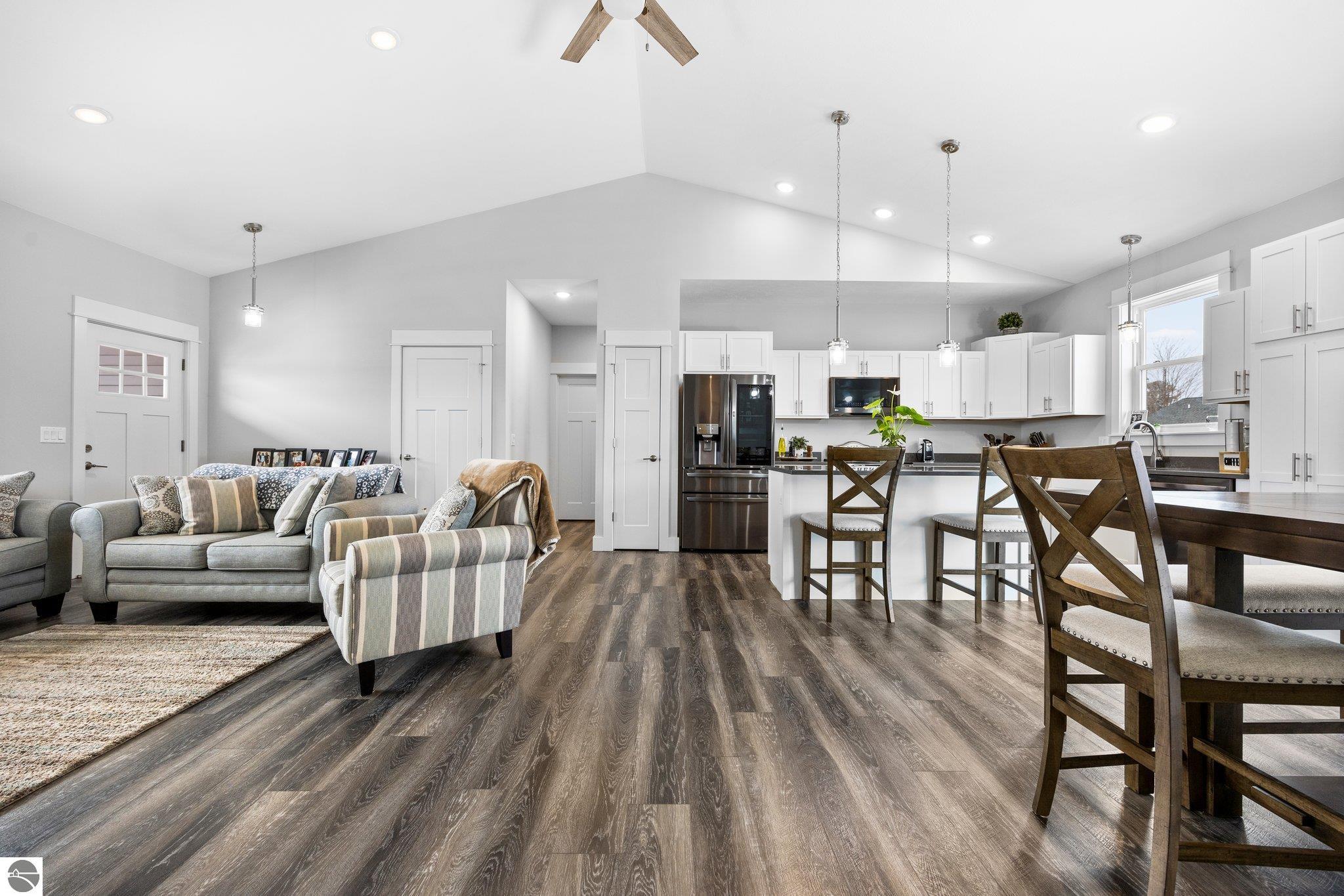 5352 Ravenhurst Drive
