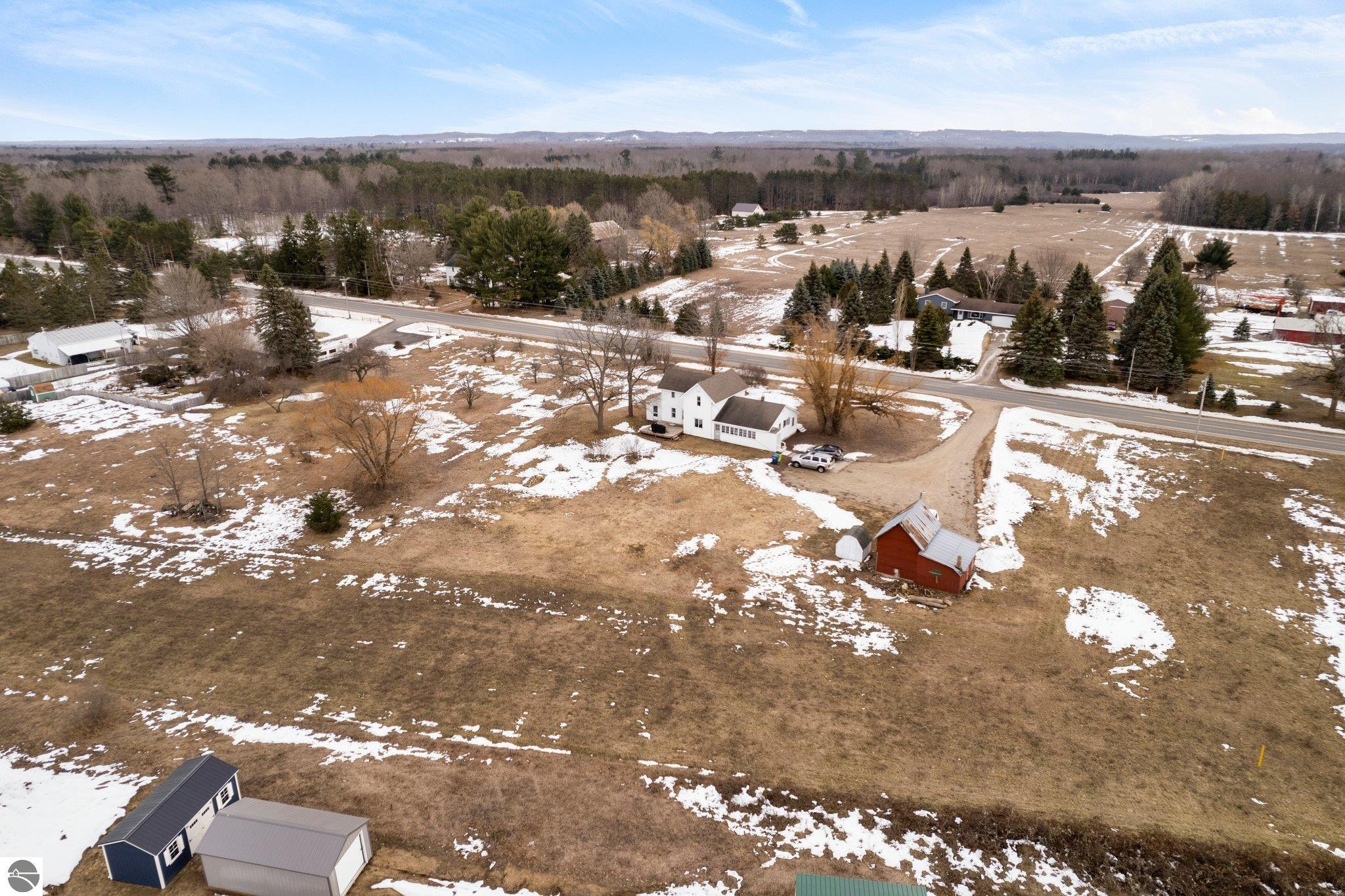 1201 E Duck Lake Road