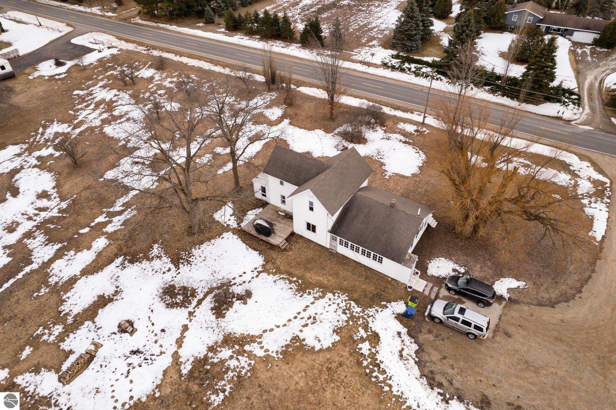 1201 E Duck Lake Road