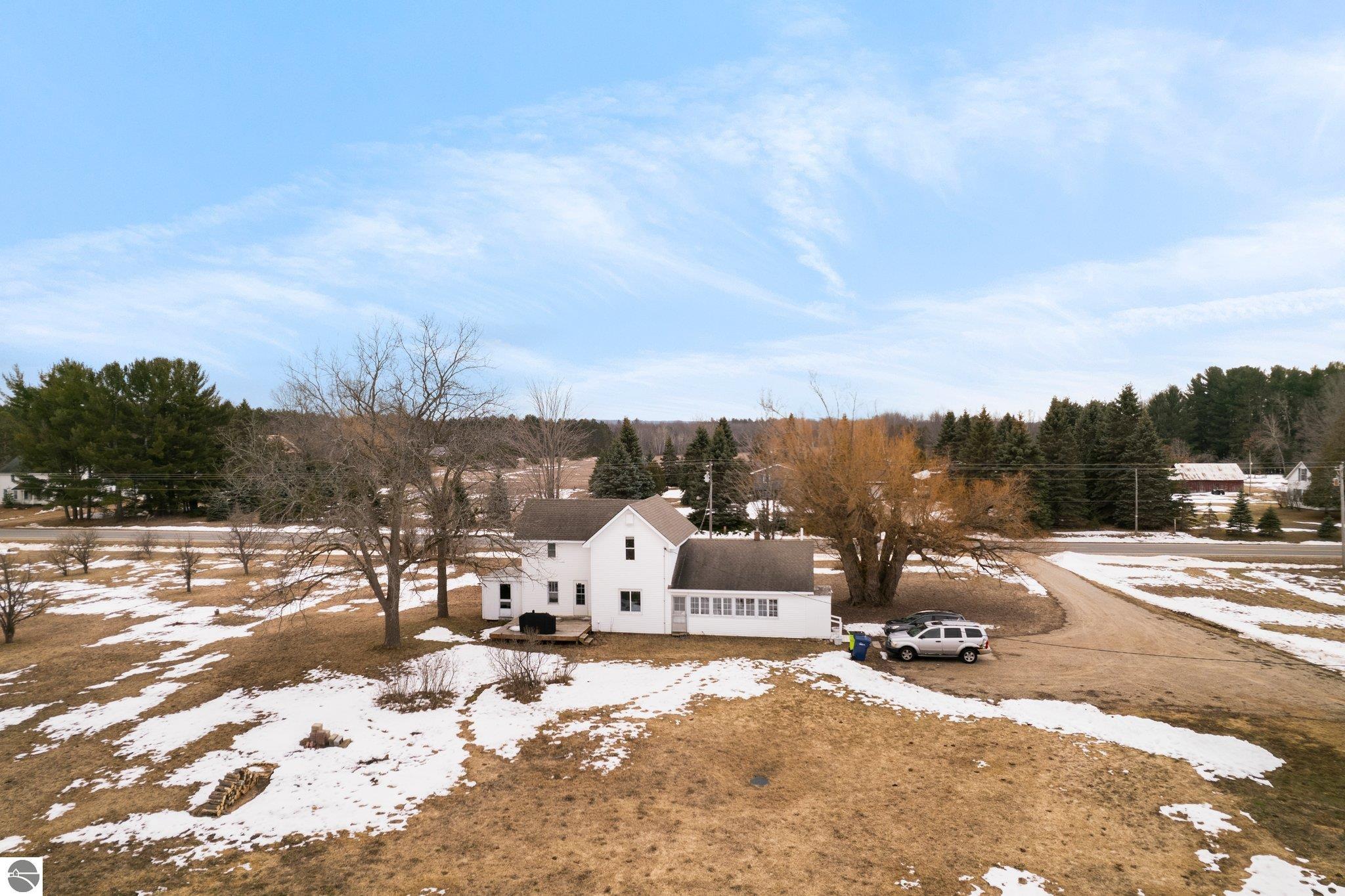 1201 E Duck Lake Road