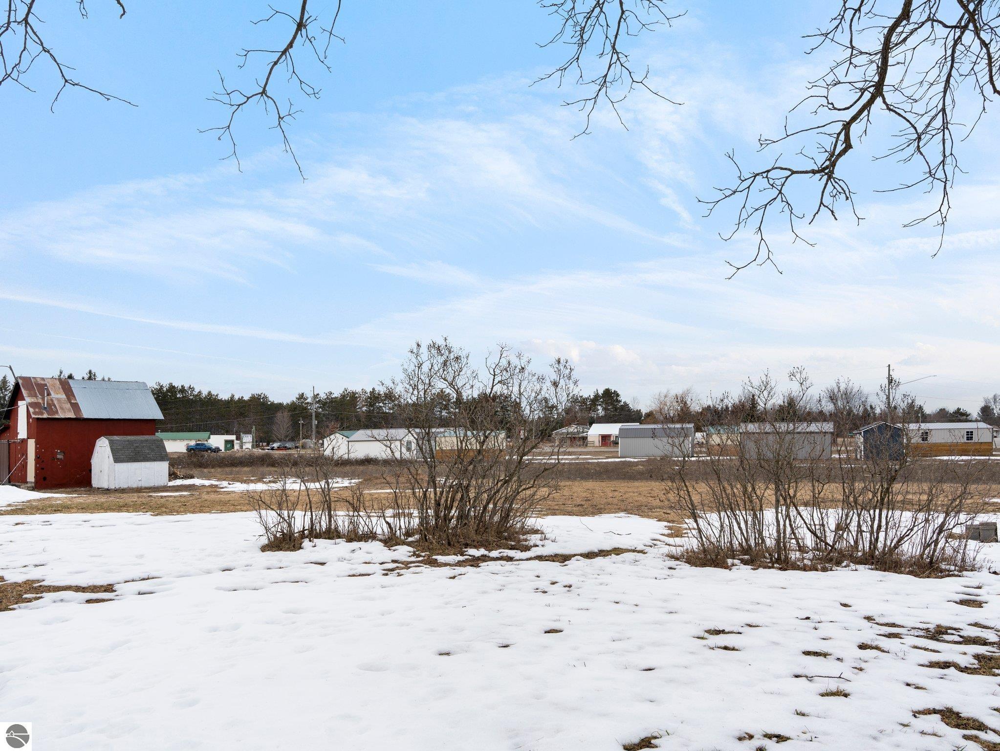 1201 E Duck Lake Road