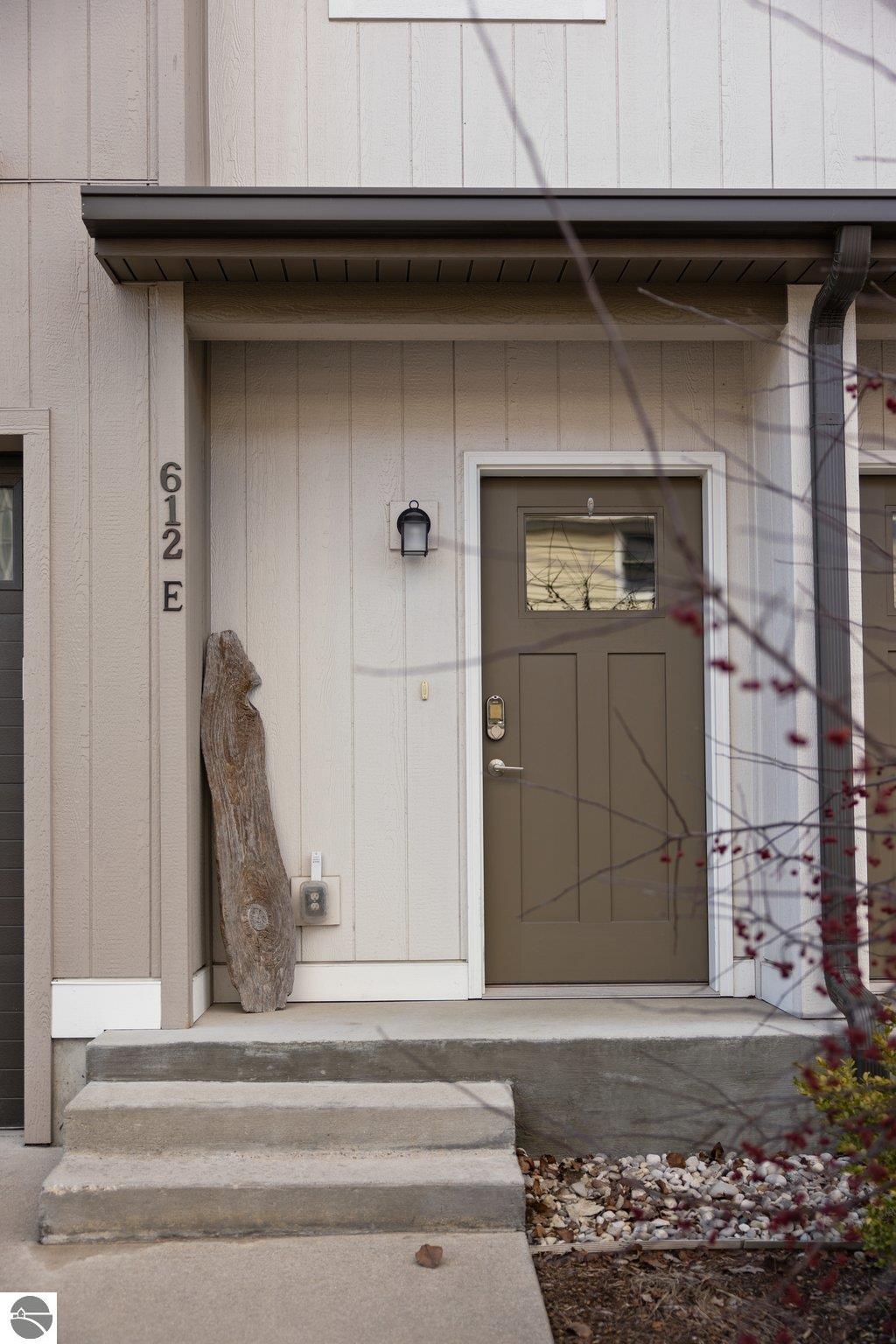 612 E Station Street Unit: 26-E