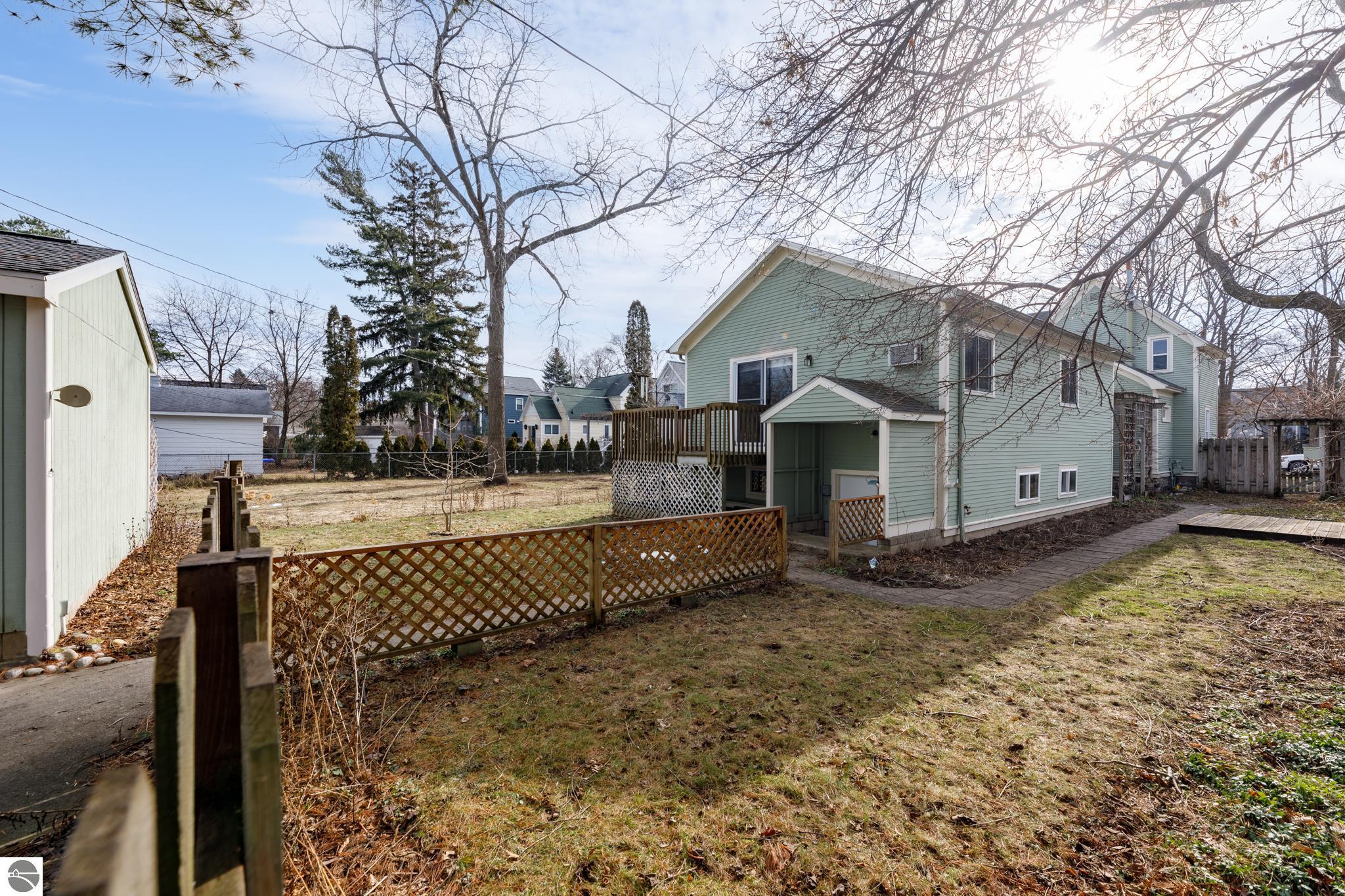 436 W Eleventh Street