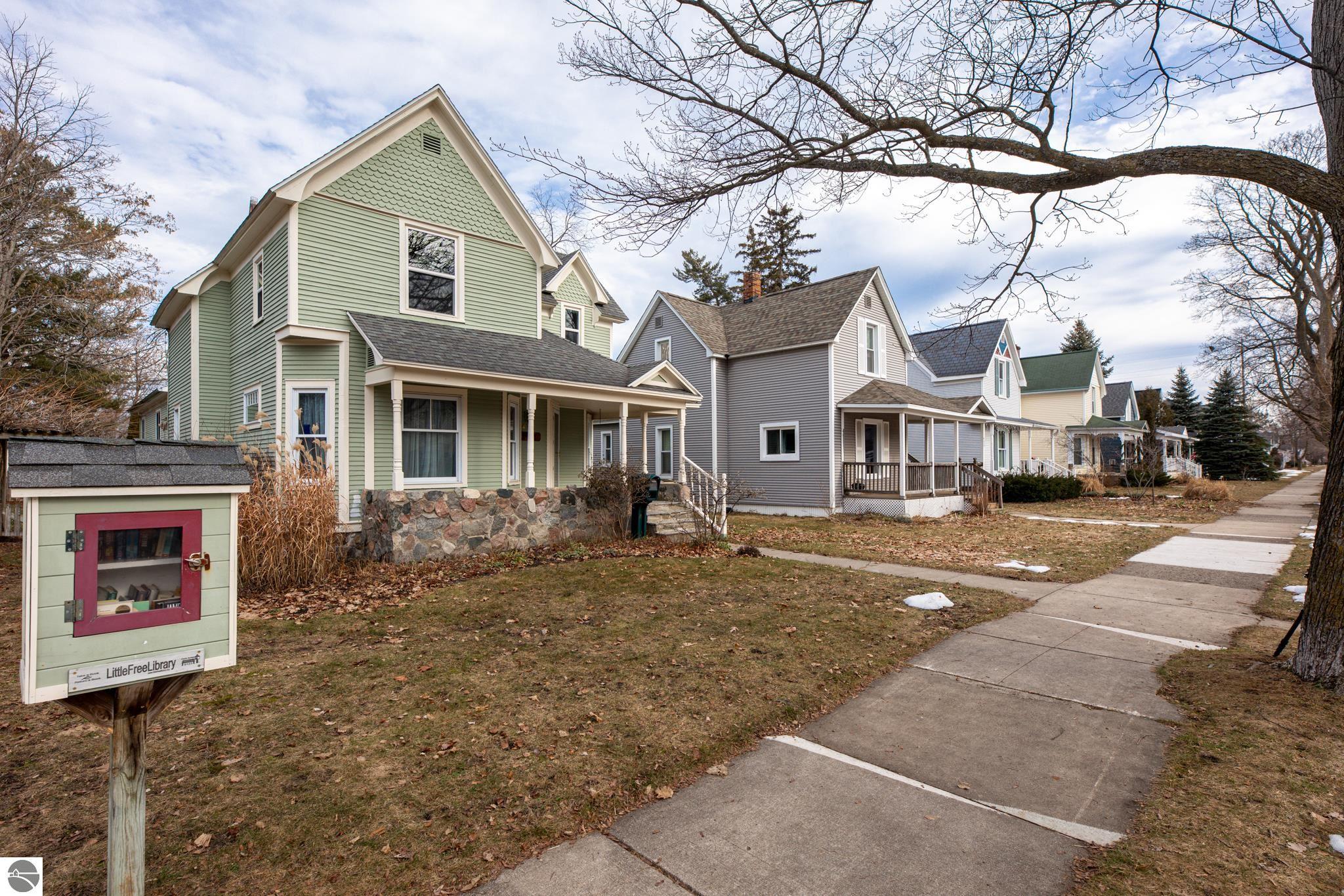 436 W Eleventh Street