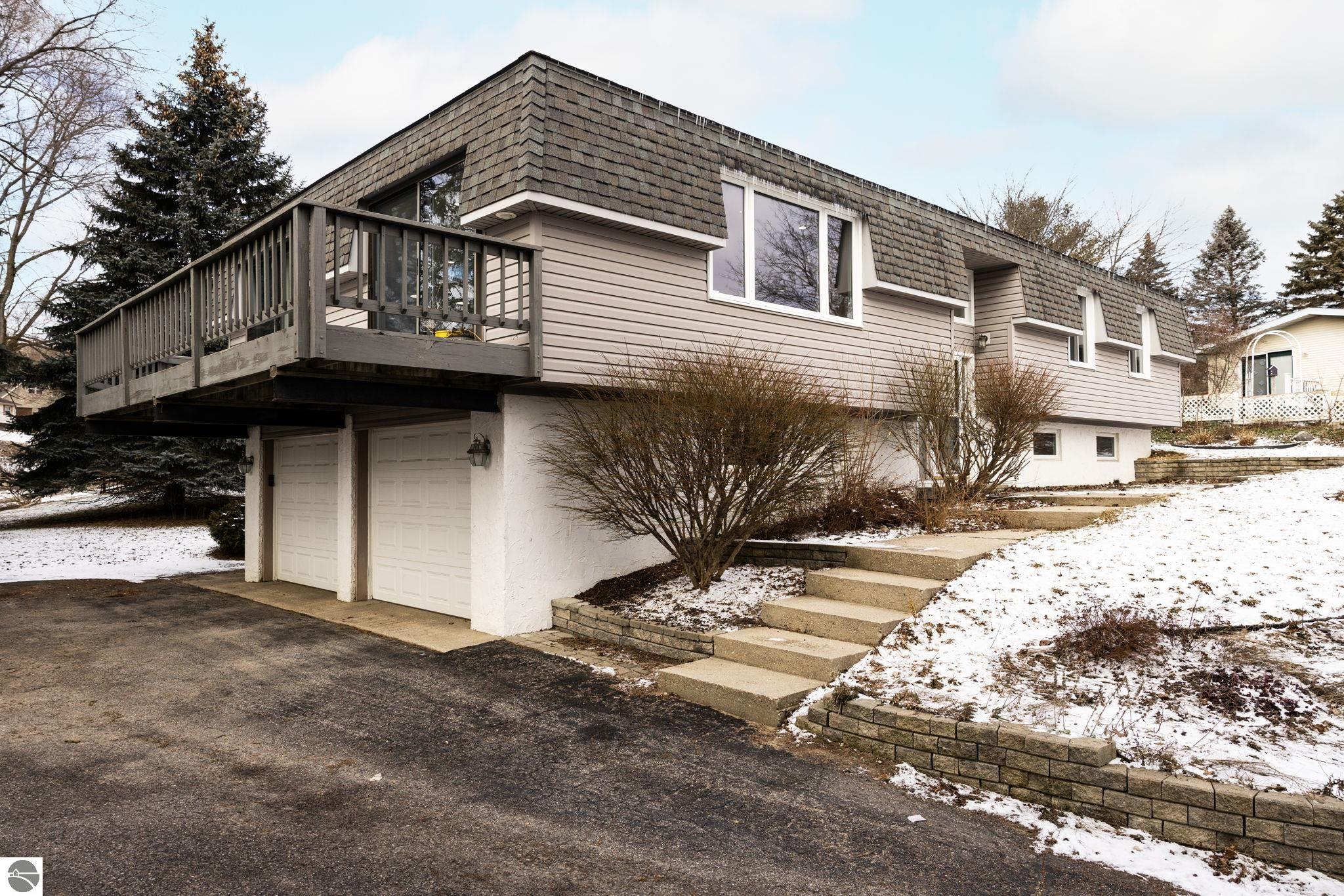 3706 Meadowview Lane