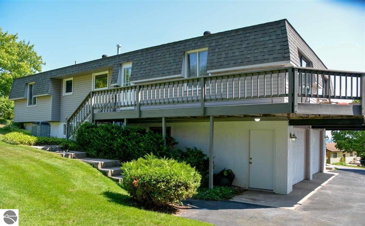 3706 Meadowview Lane