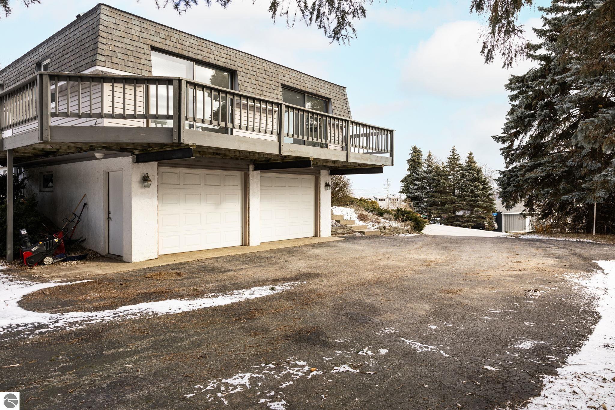 3706 Meadowview Lane