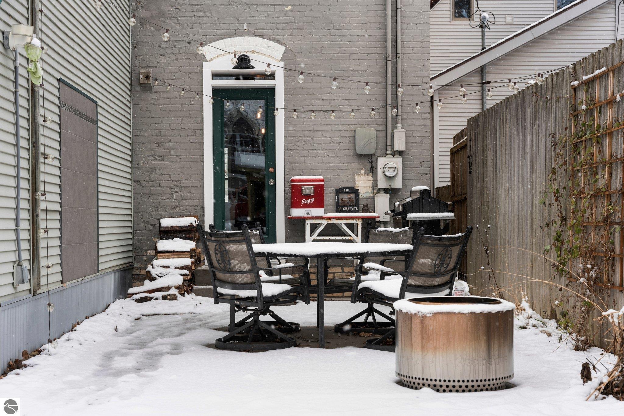 317 W Ninth Street