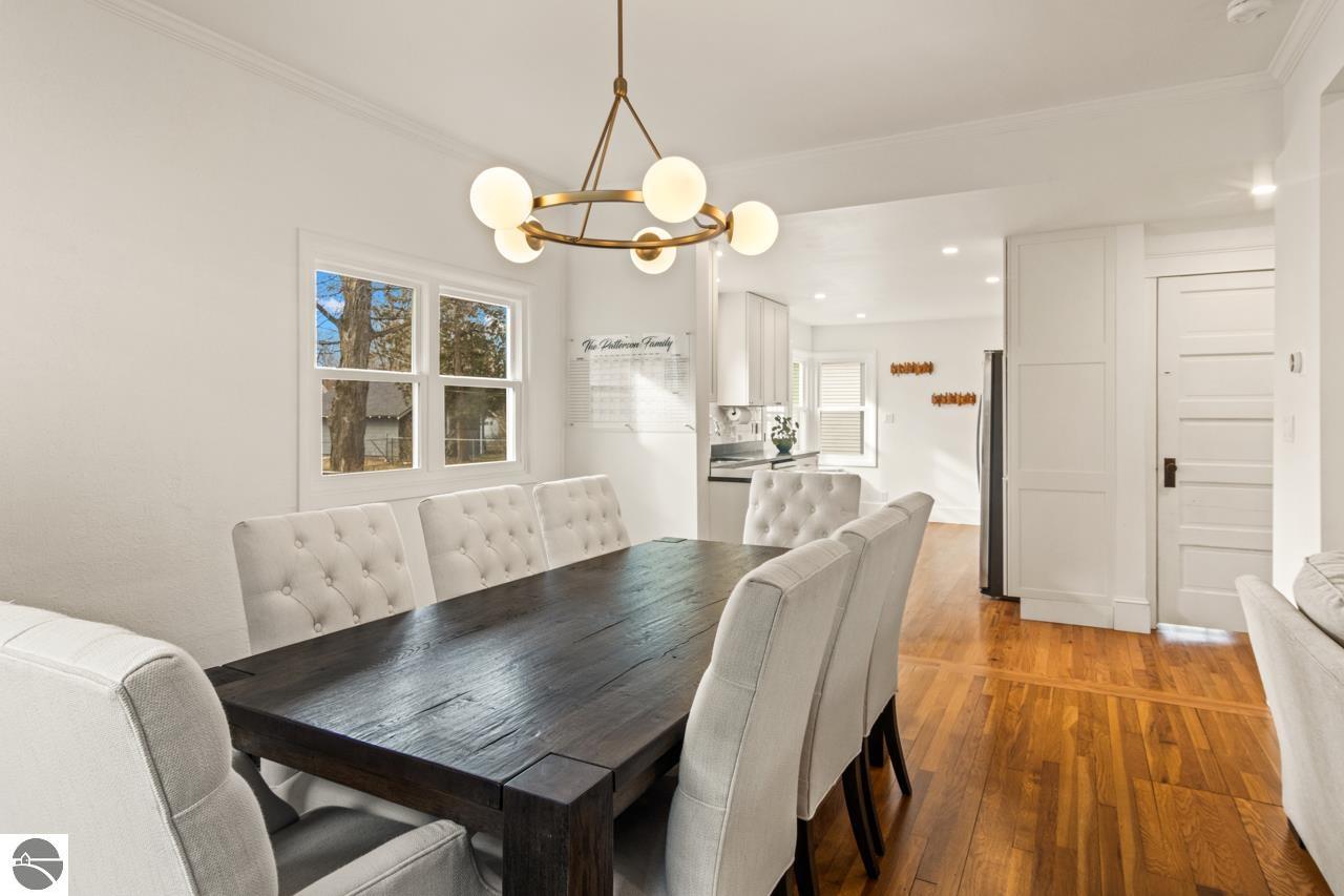 521 W Eighth Street