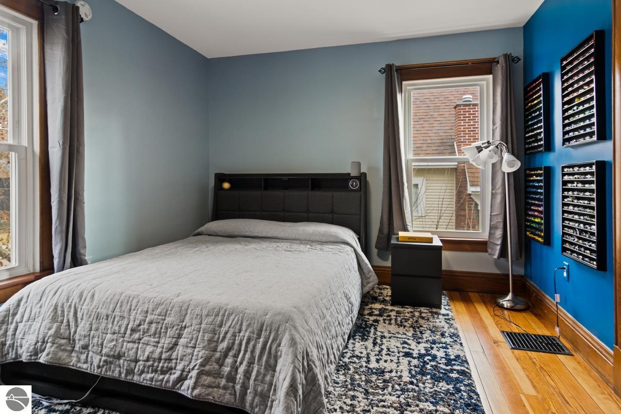 521 W Eighth Street