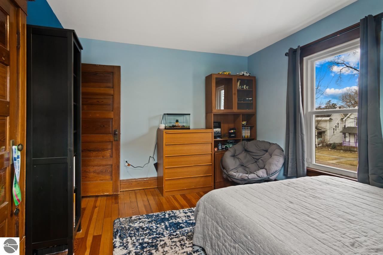 521 W Eighth Street