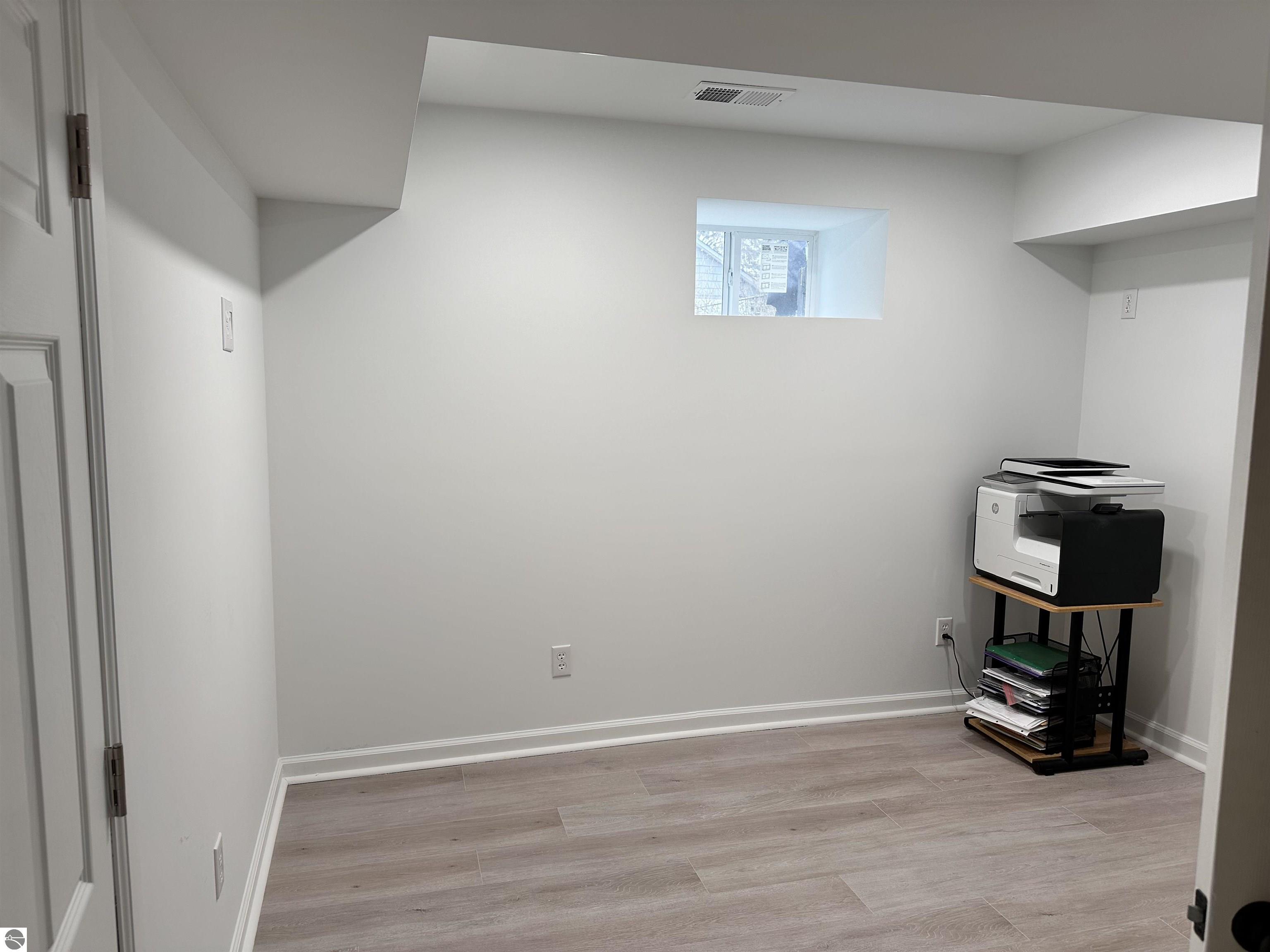 521 W Eighth Street