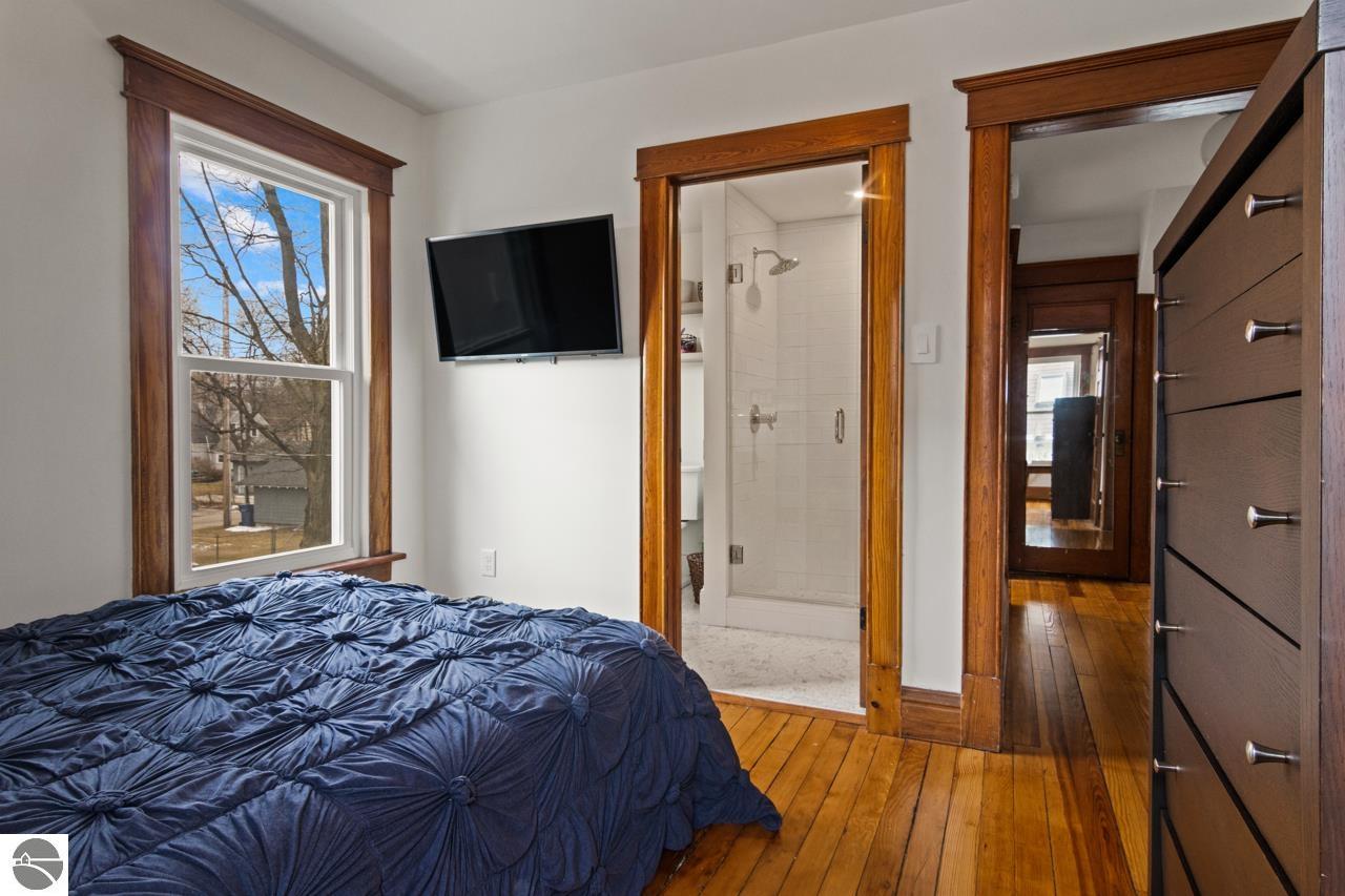 521 W Eighth Street