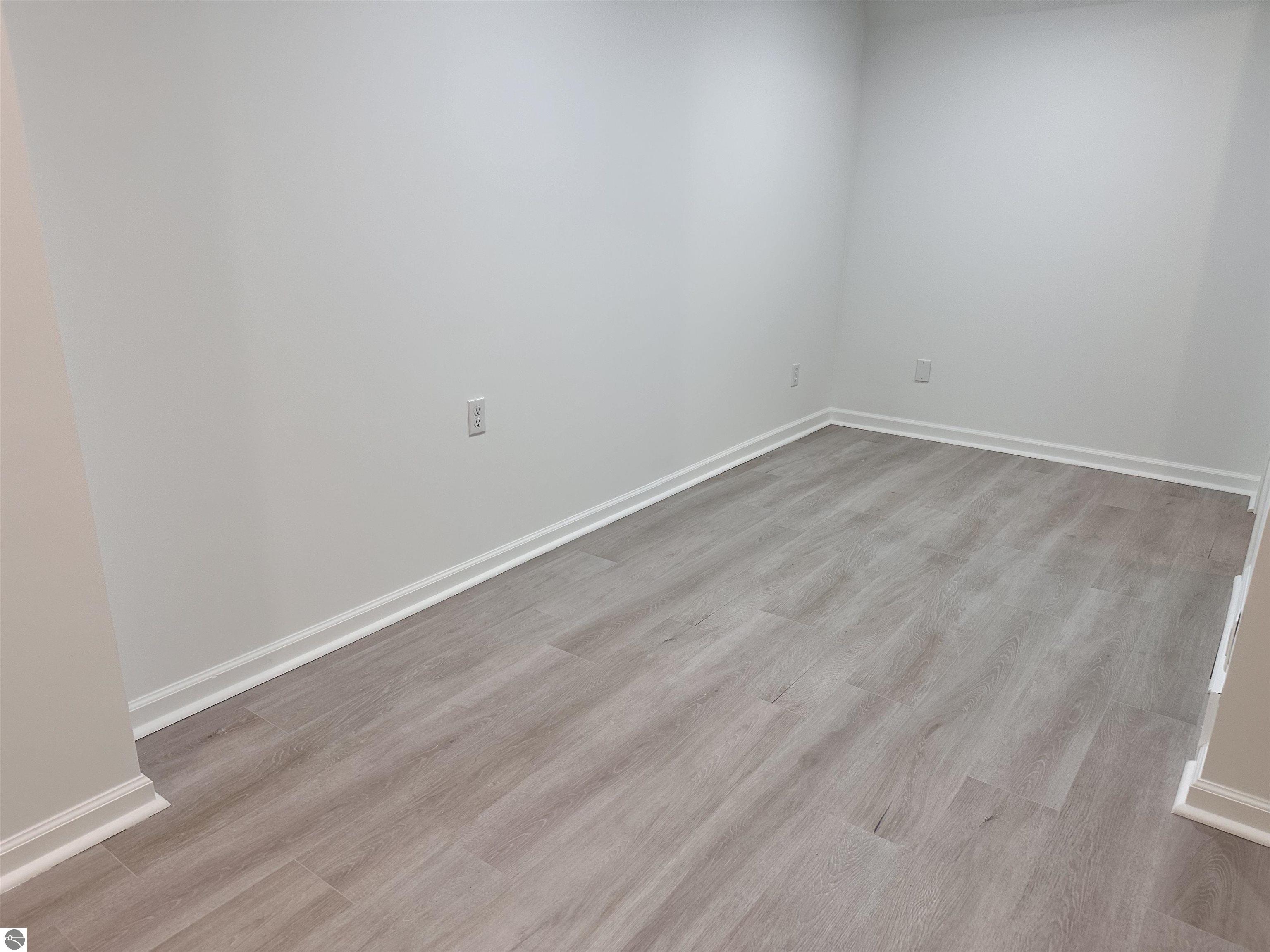 521 W Eighth Street