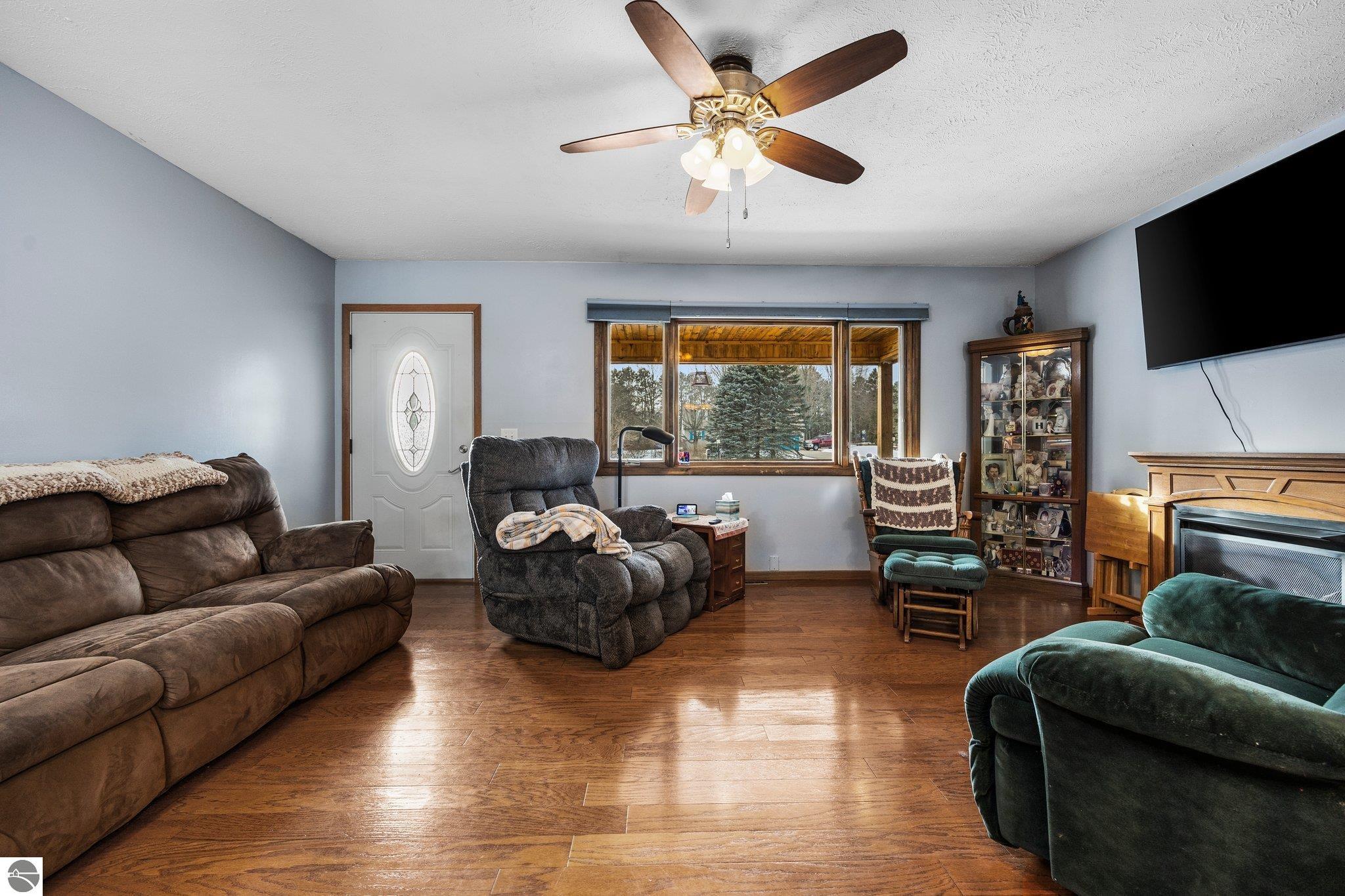 4356 Shawn Drive