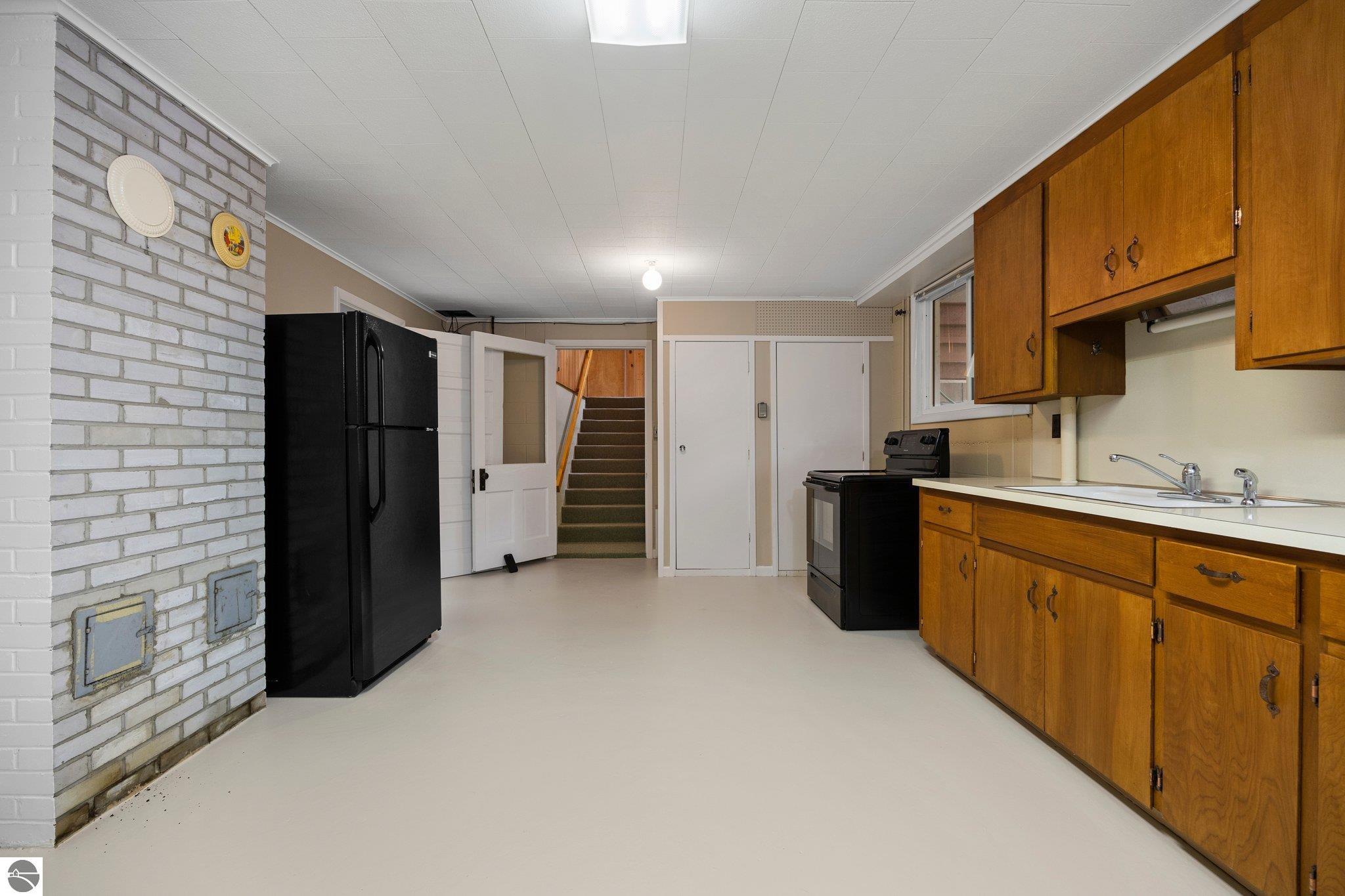 129 W 5th Street