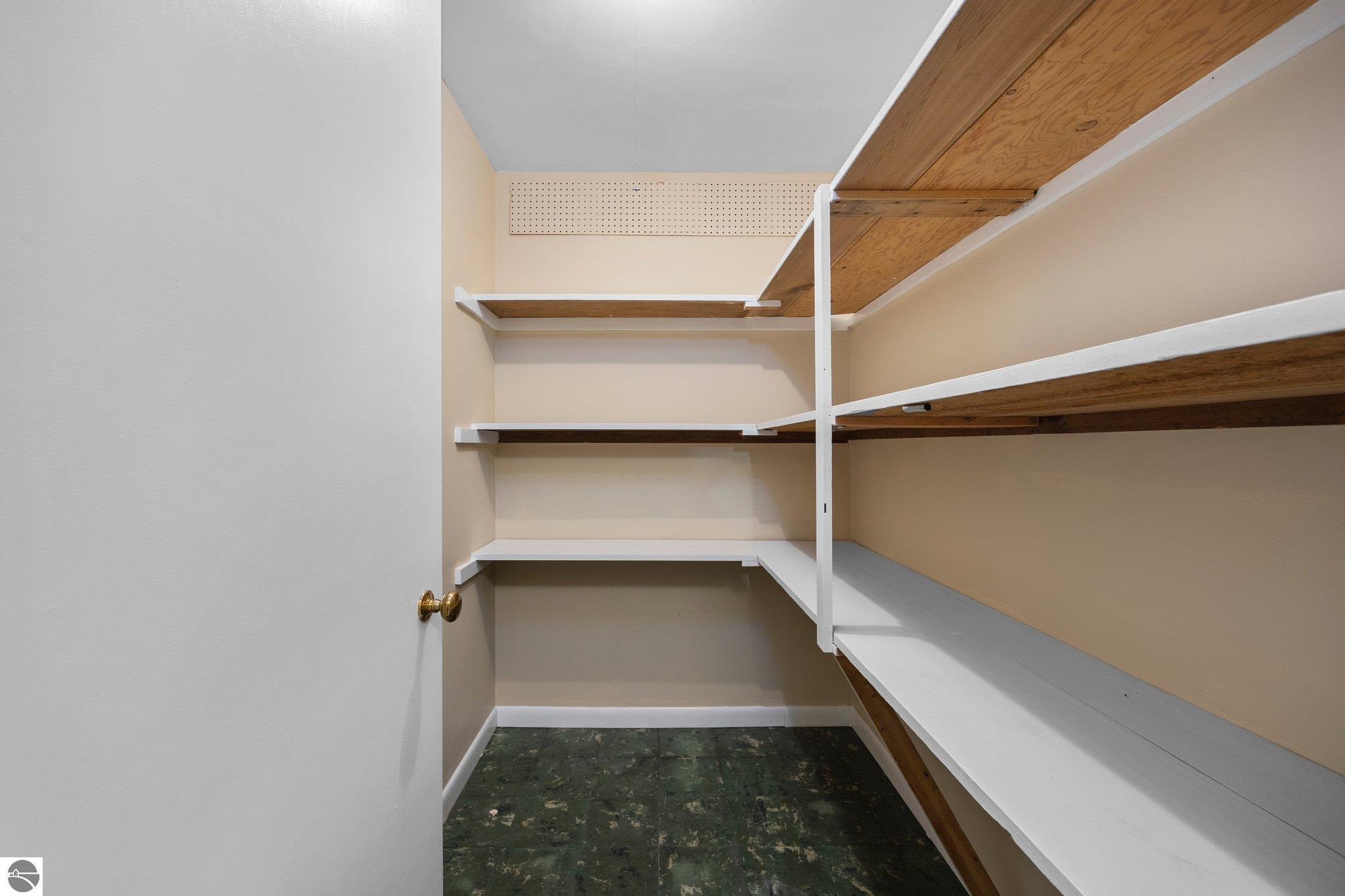 129 W 5th Street