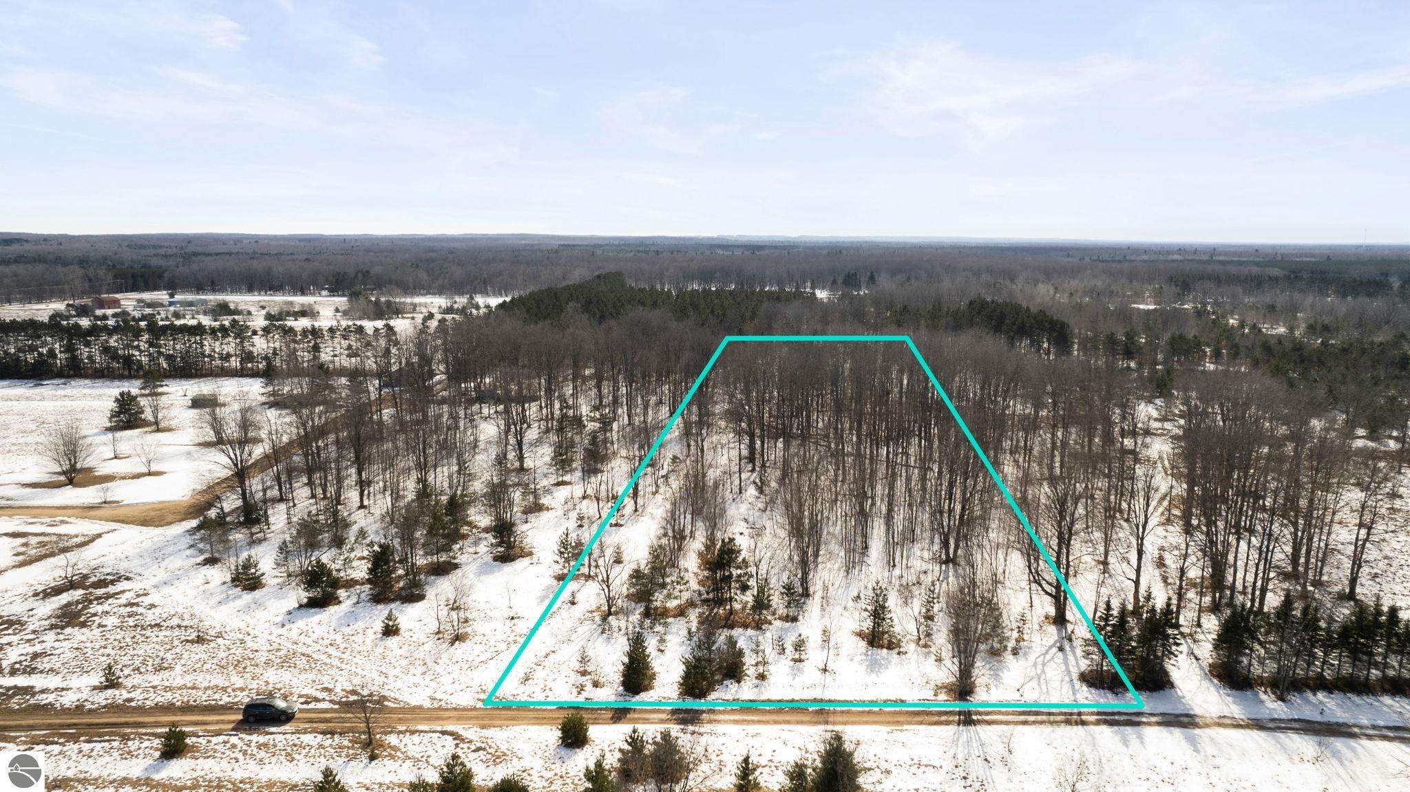 8281 NE North Country Road