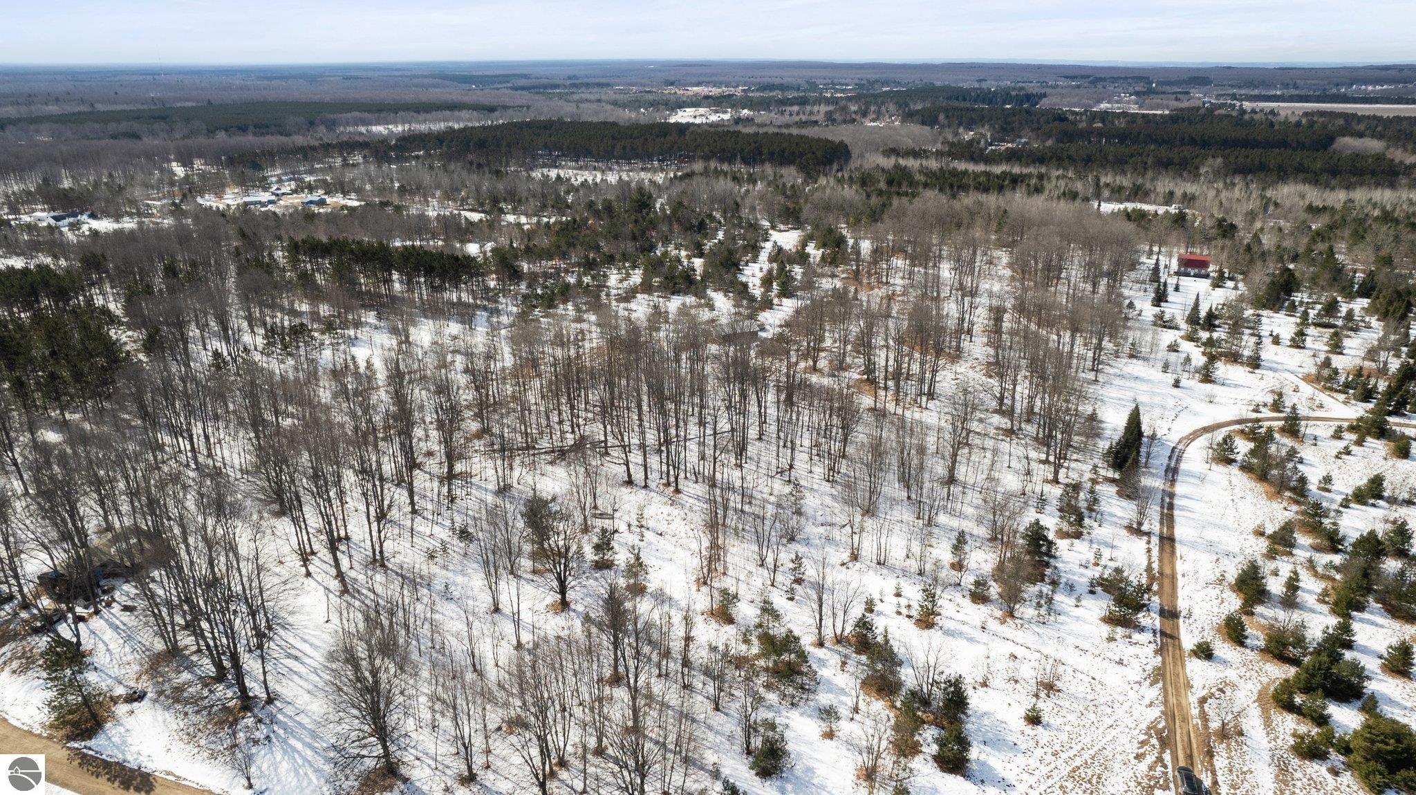 8281 NE North Country Road