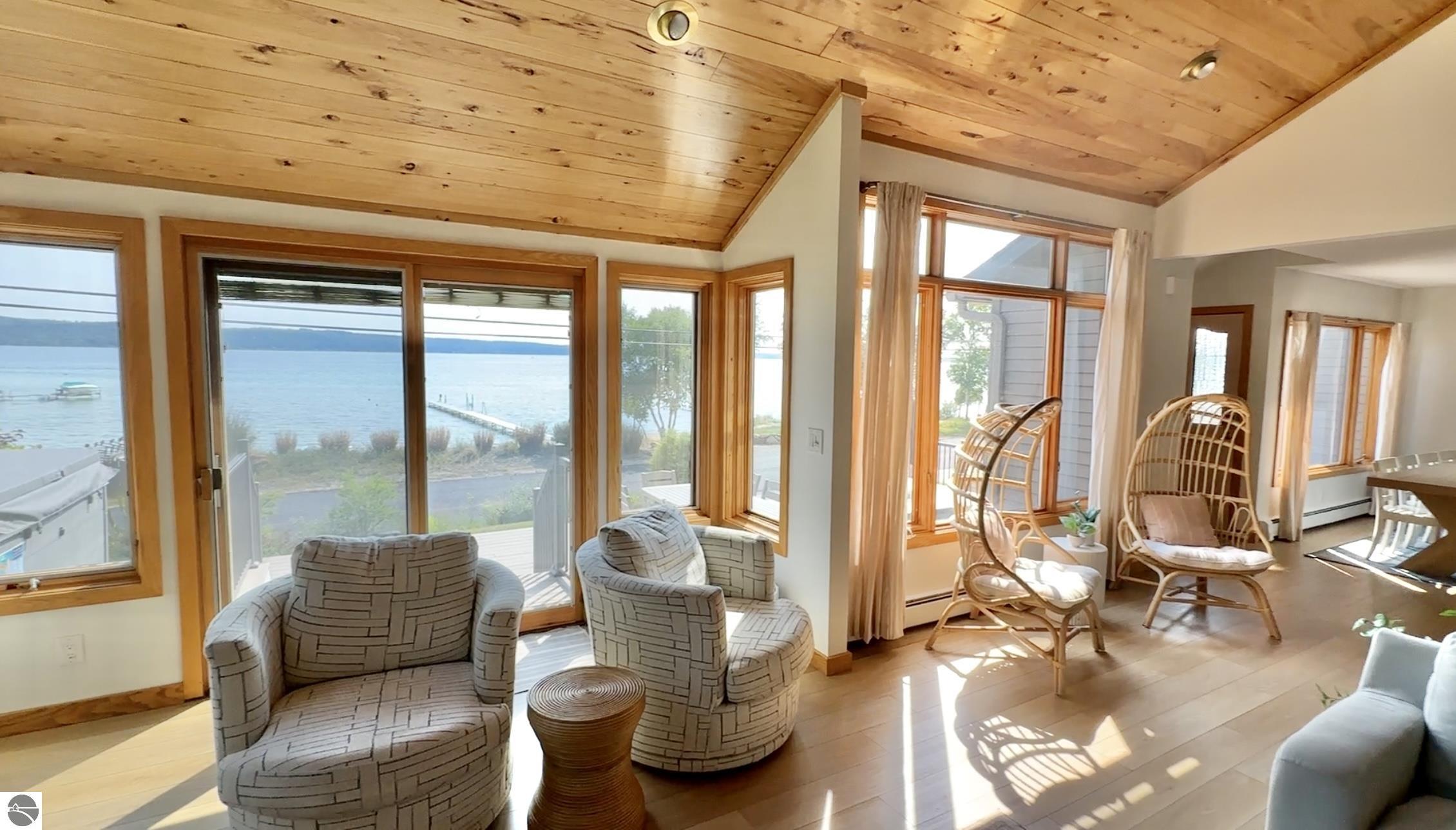 3142 Crystal Drive