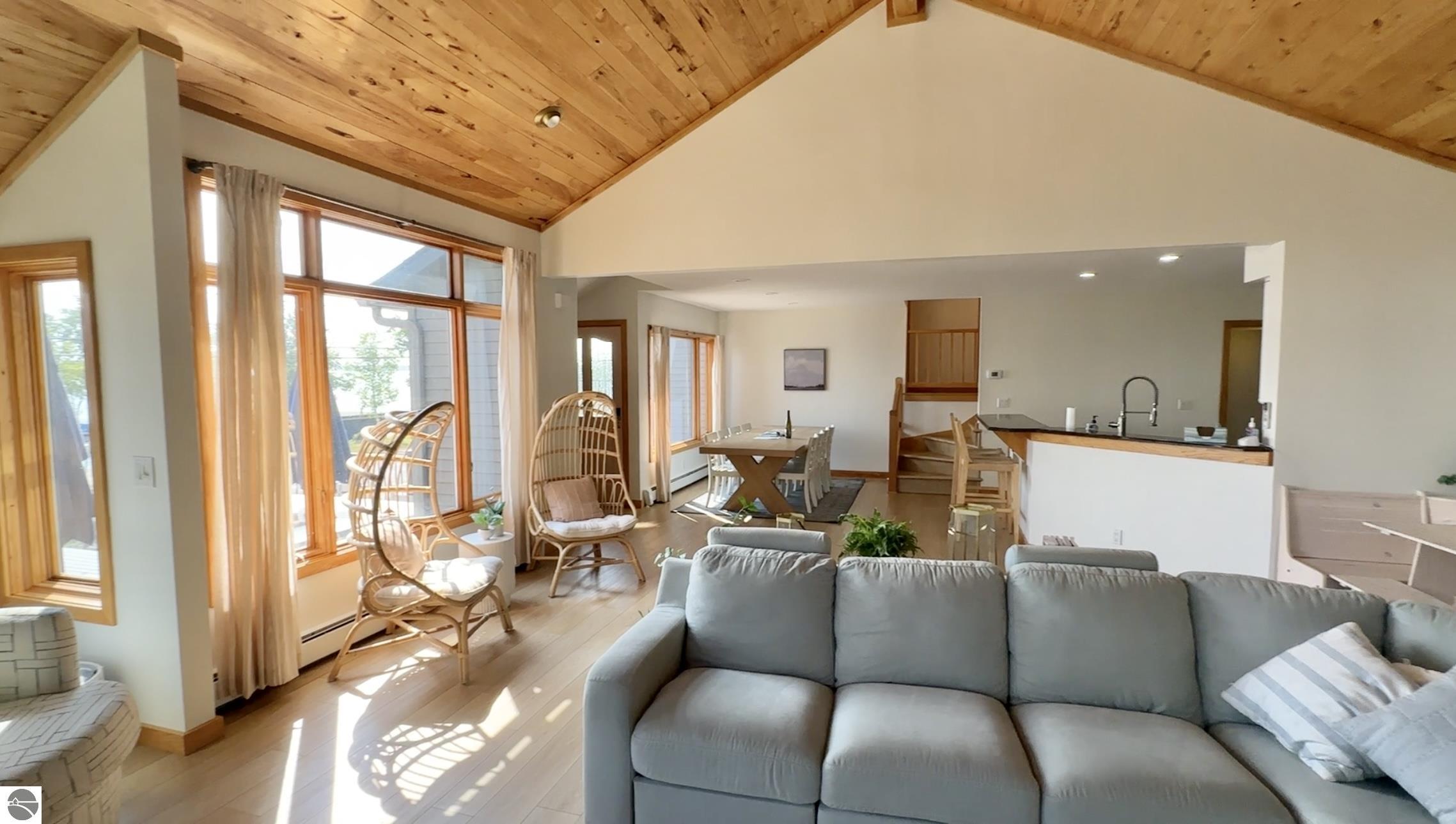 3142 Crystal Drive