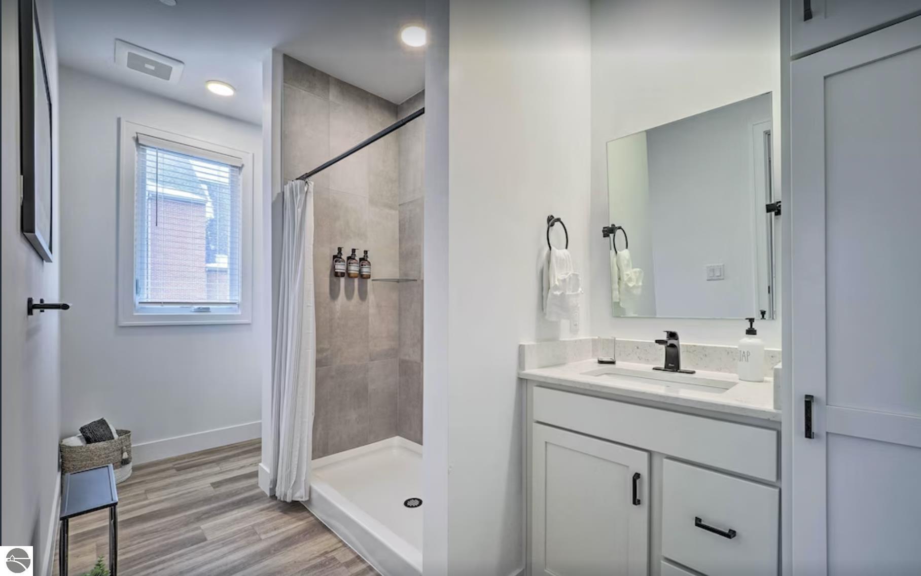 222 E State Street # 204