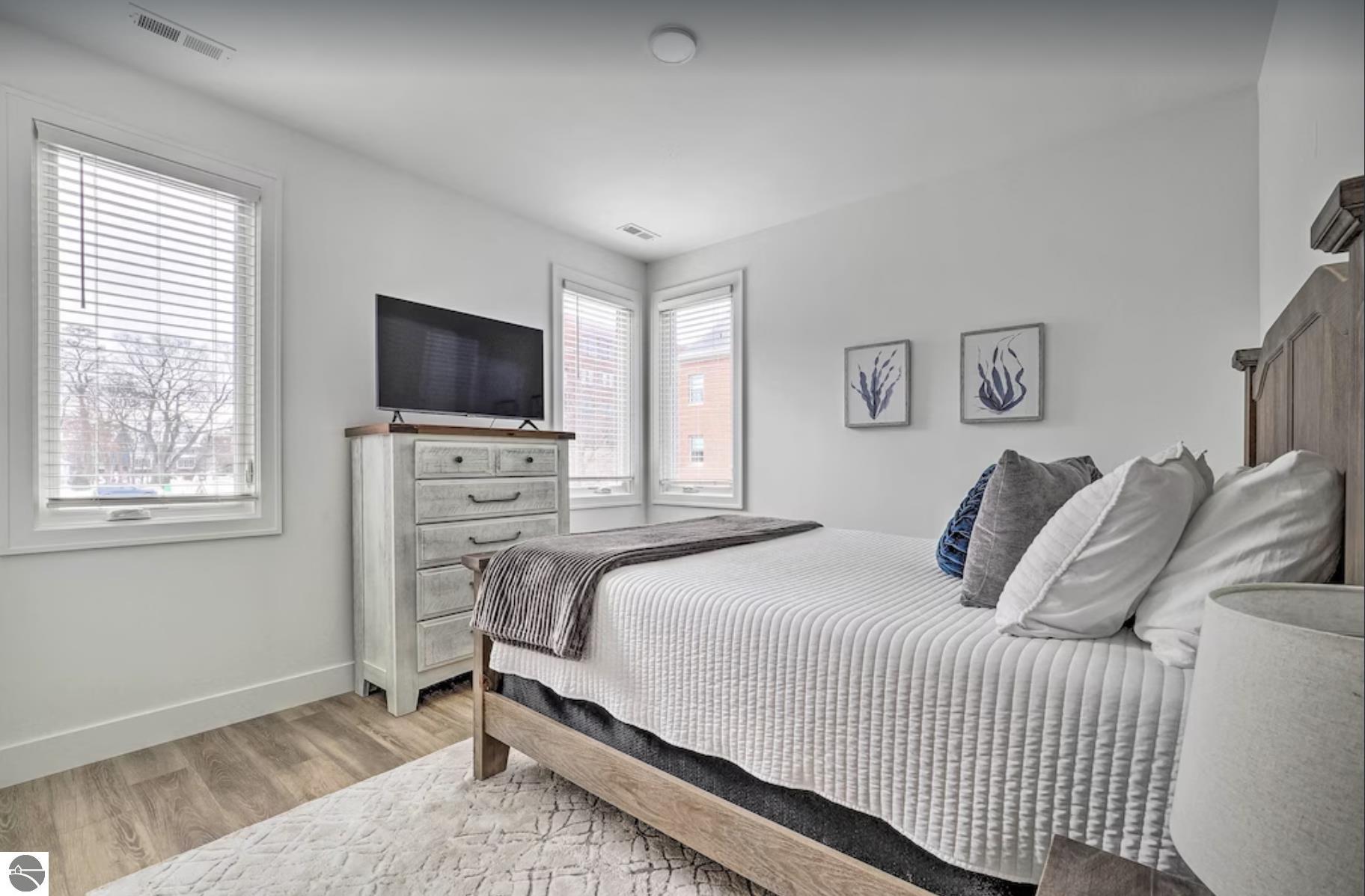 222 E State Street # 204