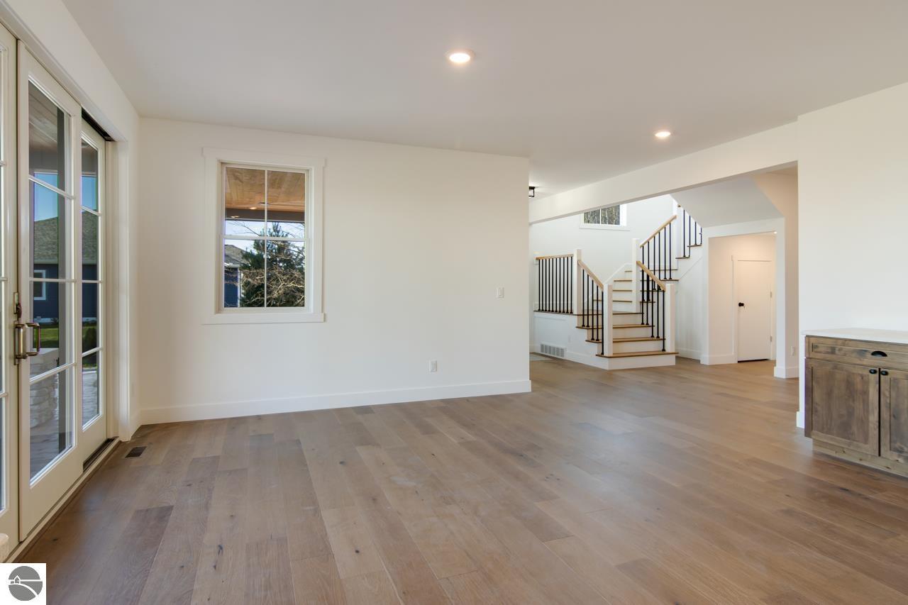 4584 S West Bay Shore