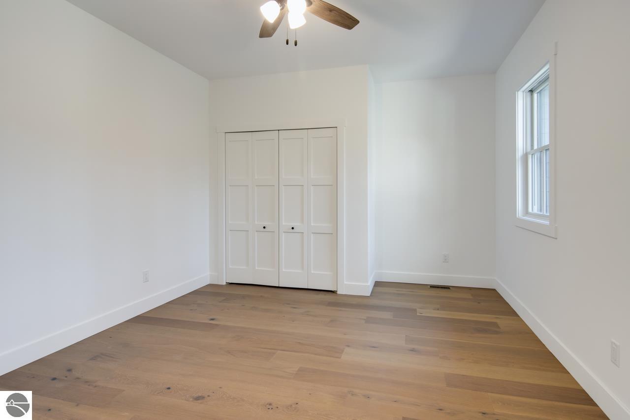 4584 S West Bay Shore
