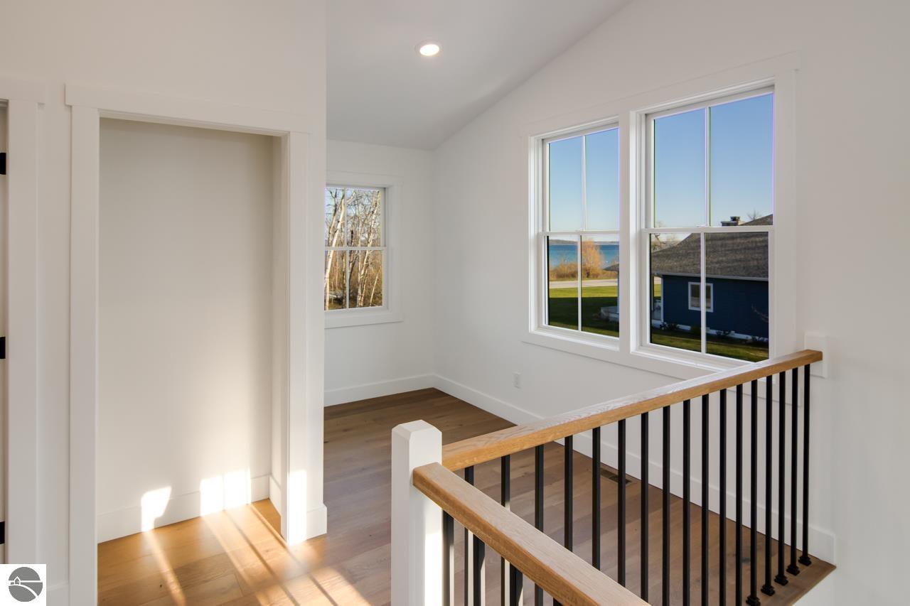 4584 S West Bay Shore