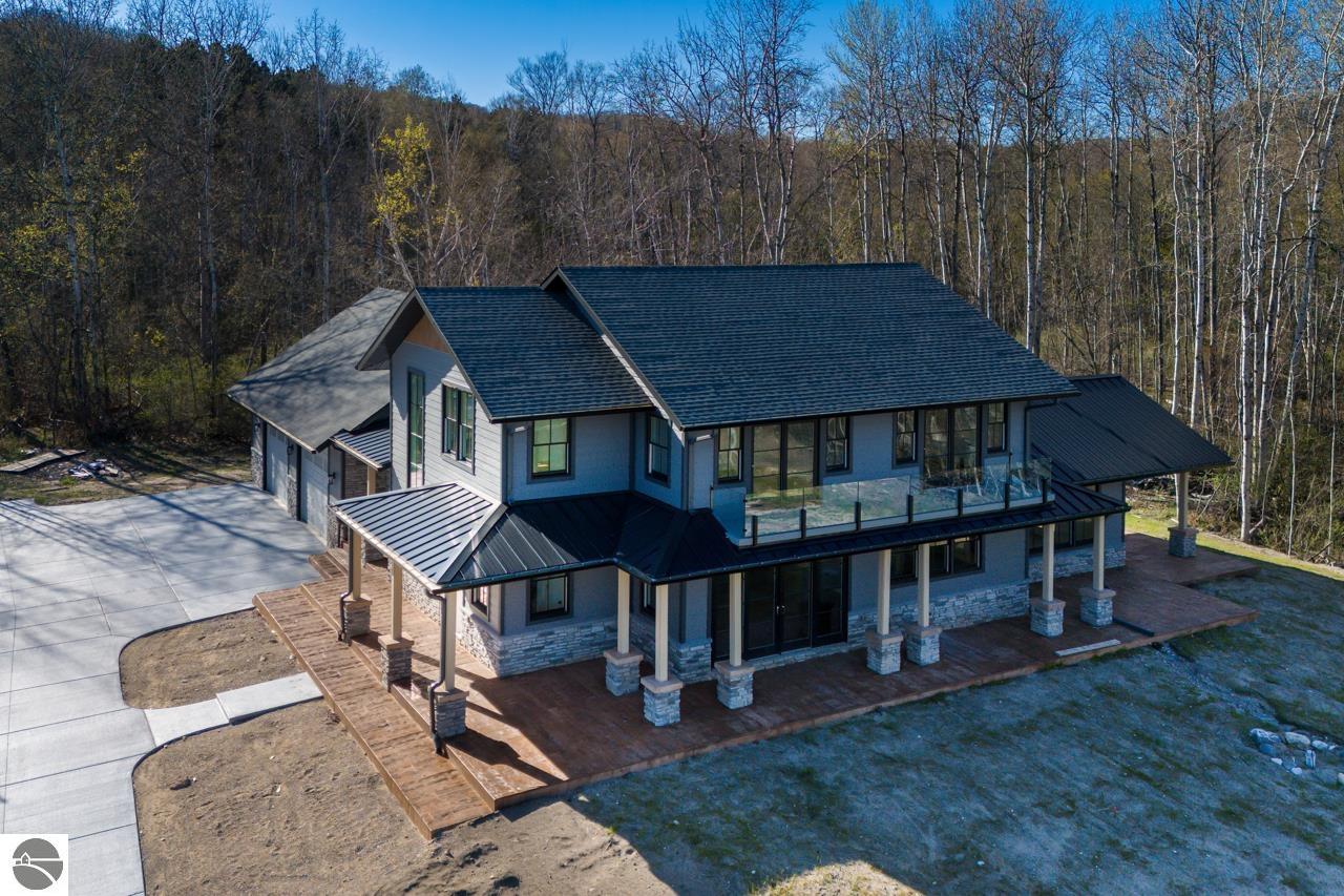 4584 S West Bay Shore