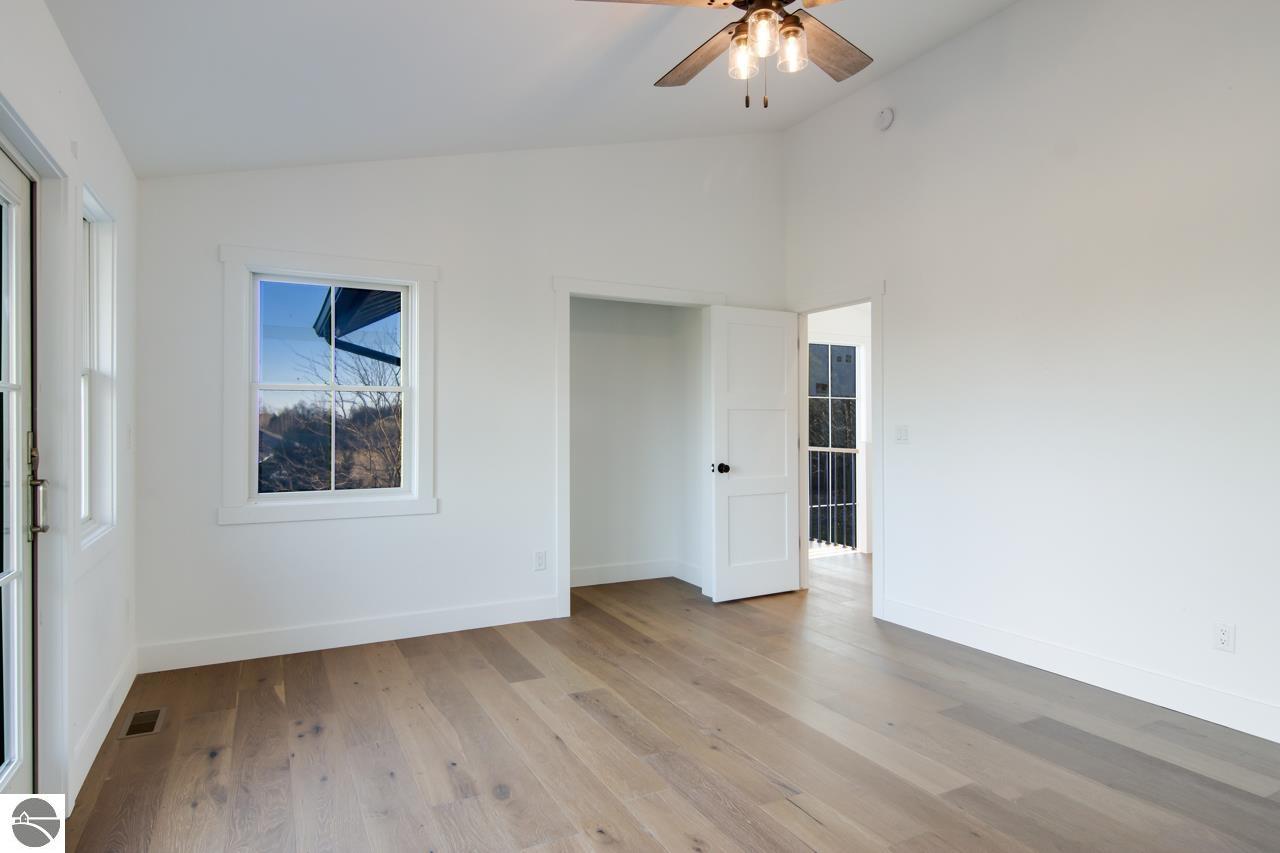 4584 S West Bay Shore