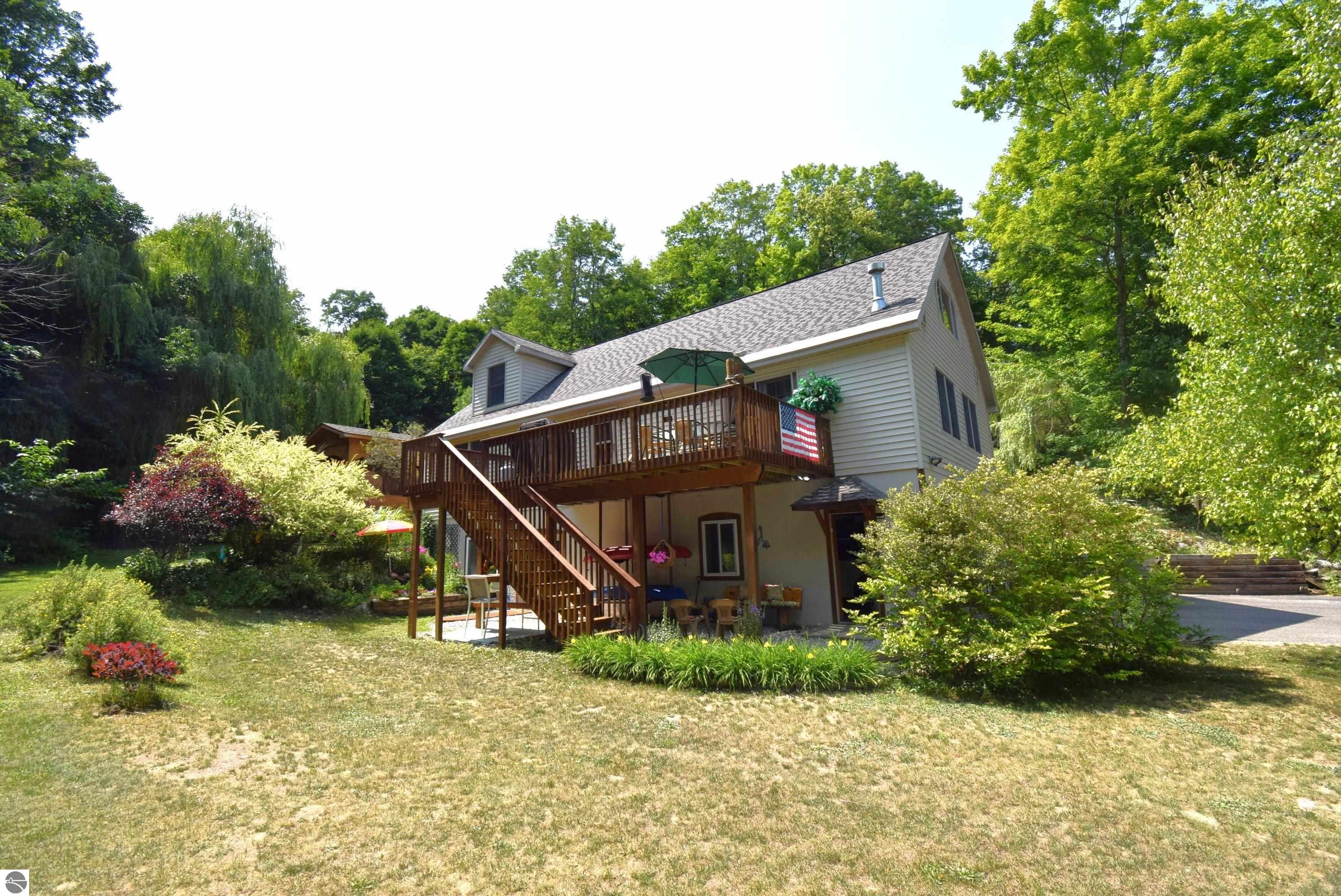 6019 Pincherry Road
