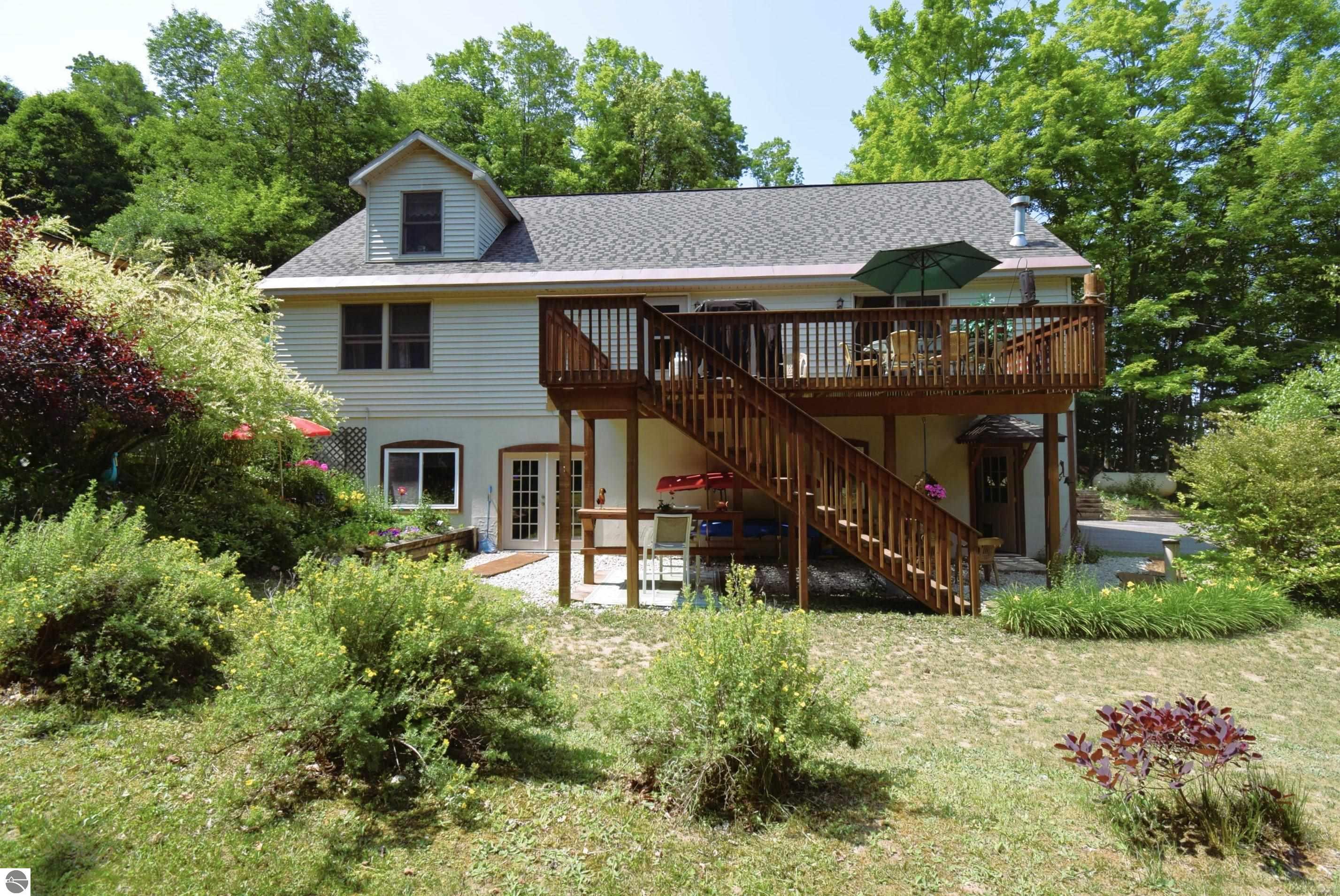 6019 Pincherry Road