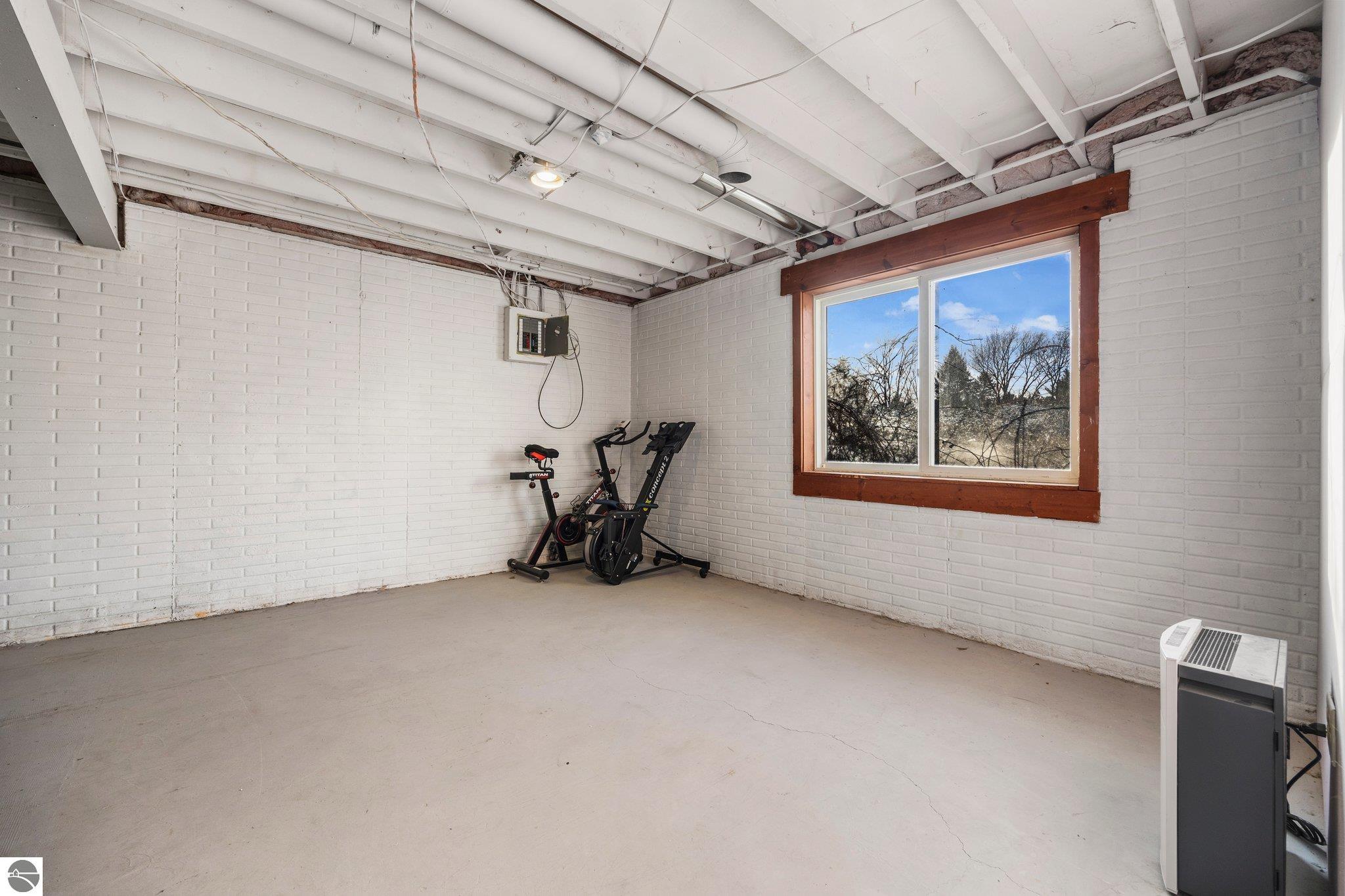 6204 Beverly Drive